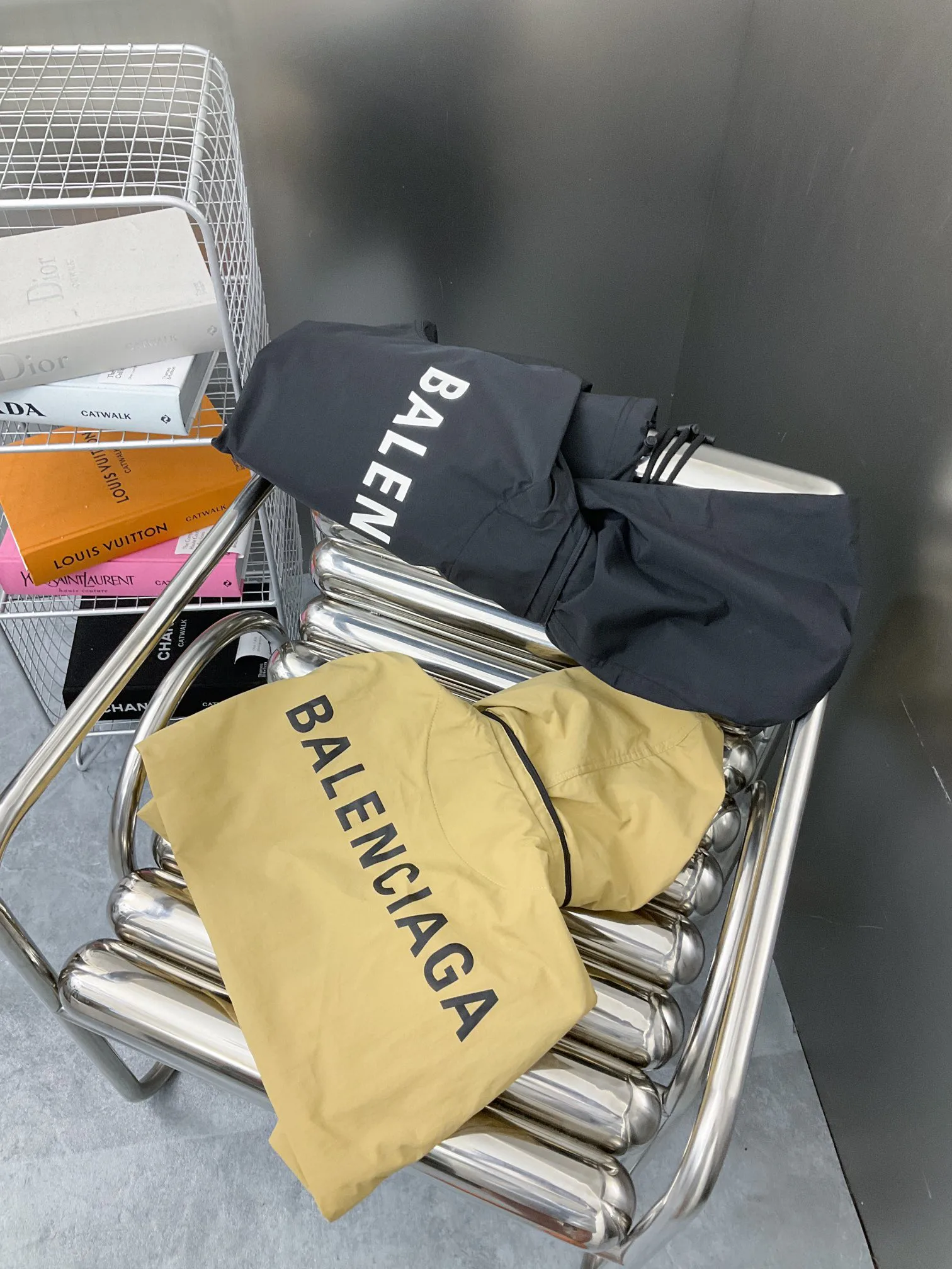 Куртки И Пуховики Мужские Balenciaga 23396