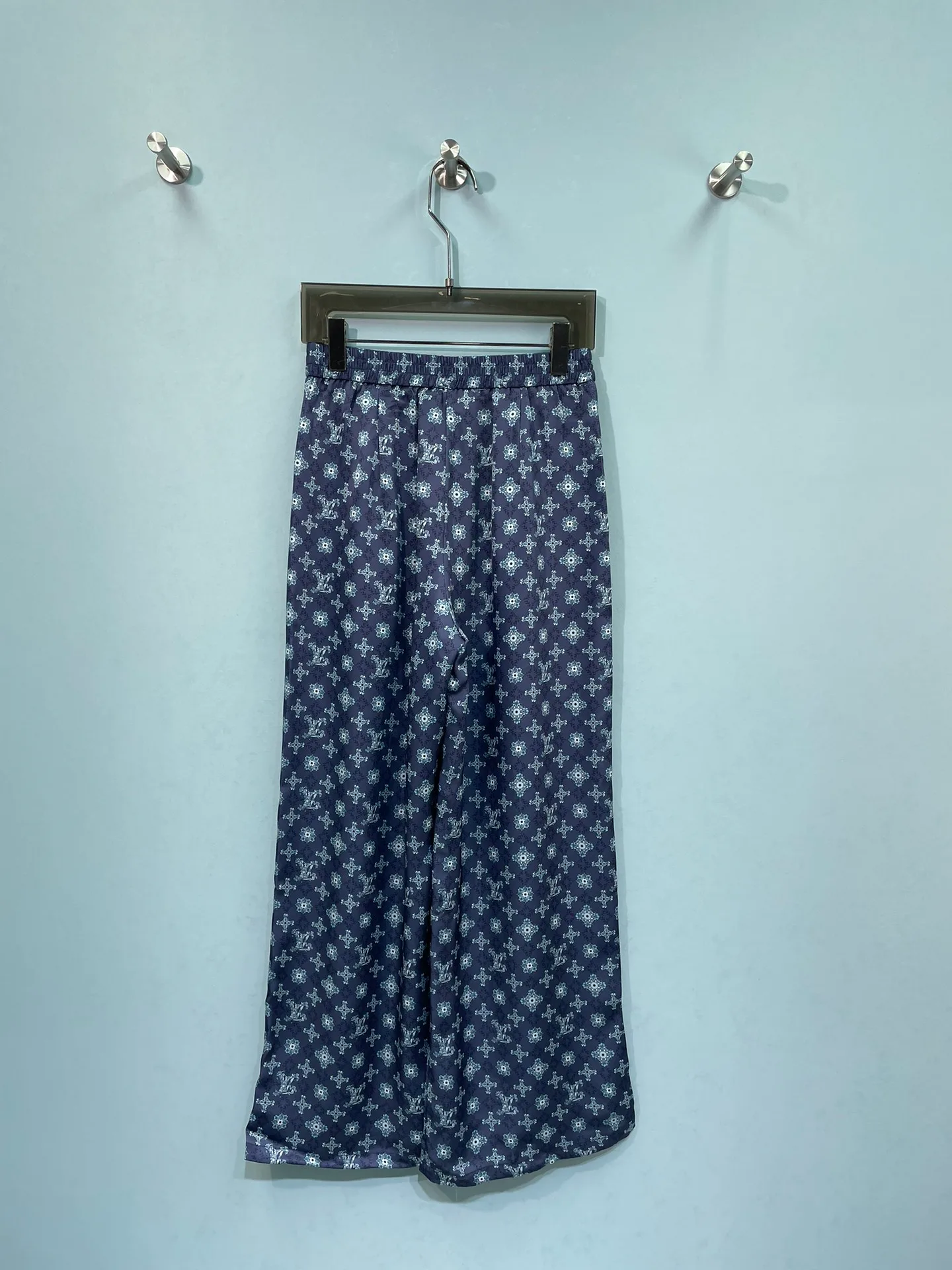 Костюмы Женские Louis Vuitton 12957172