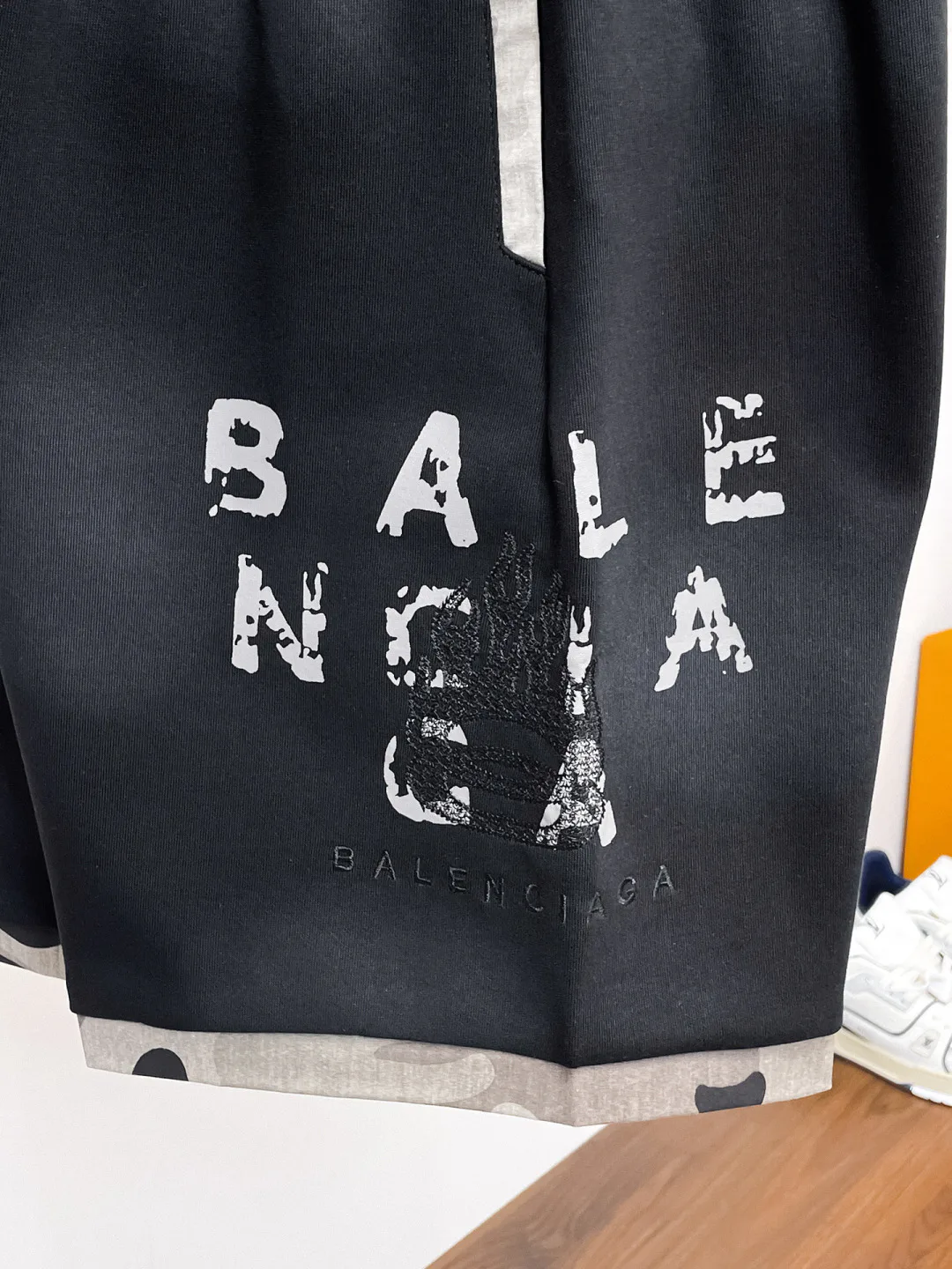 Шорты Мужские Balenciaga 13417525