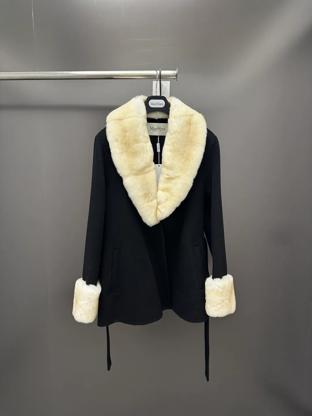 Пальто Женские Max Mara 18761639