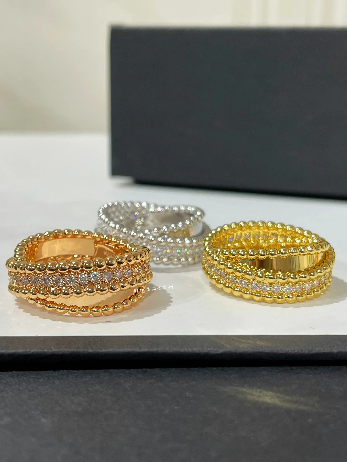 Бижутерия Van Cleef & Arpels 4202