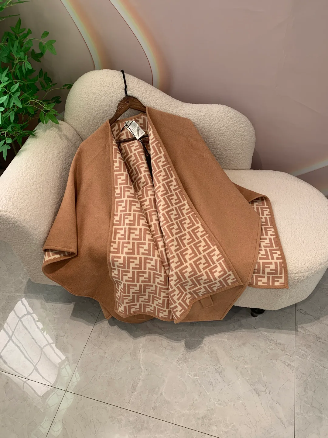 Пальто Женские Fendi 19187237