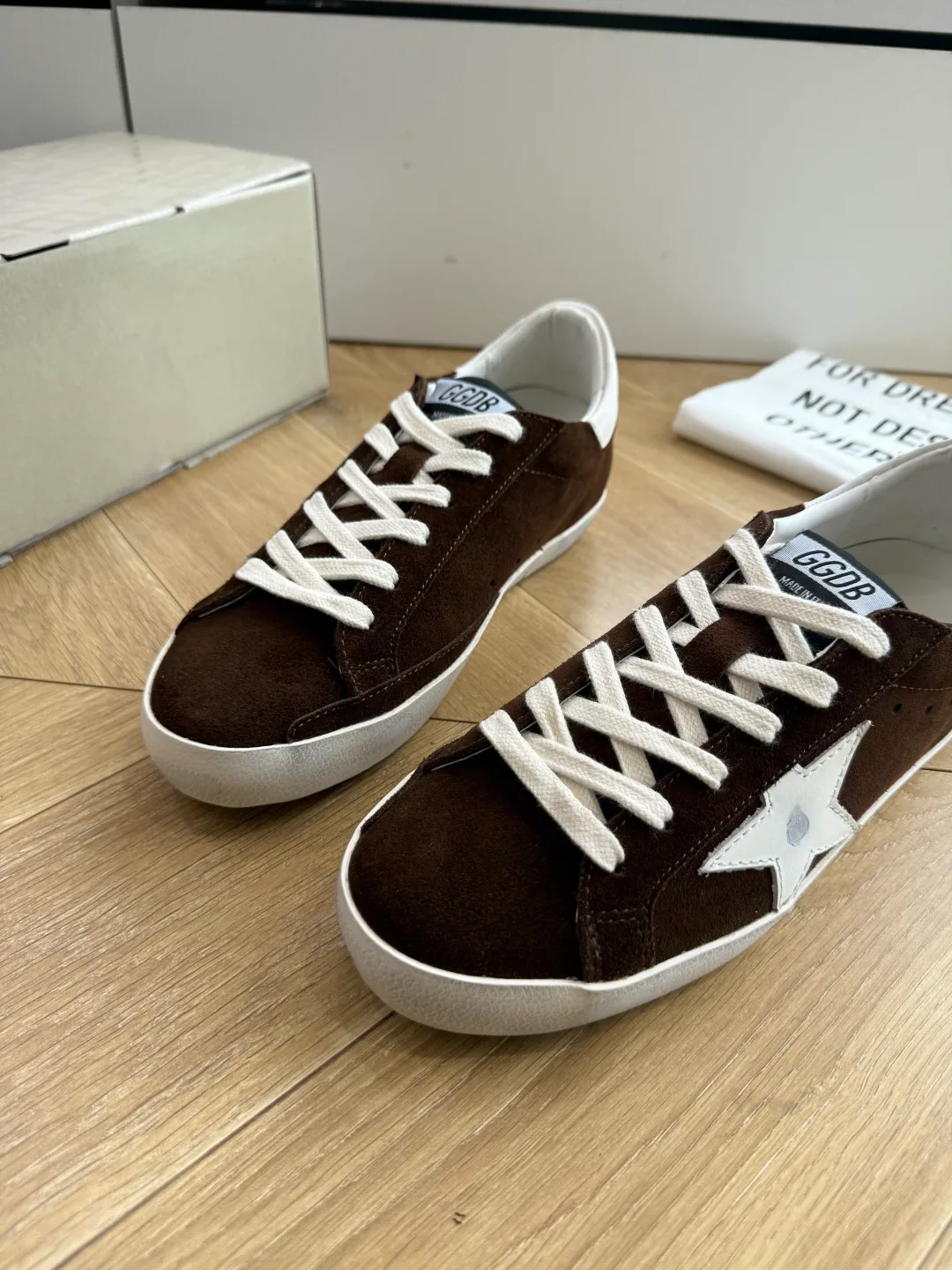 Кроссовки Женские Golden Goose 18752930