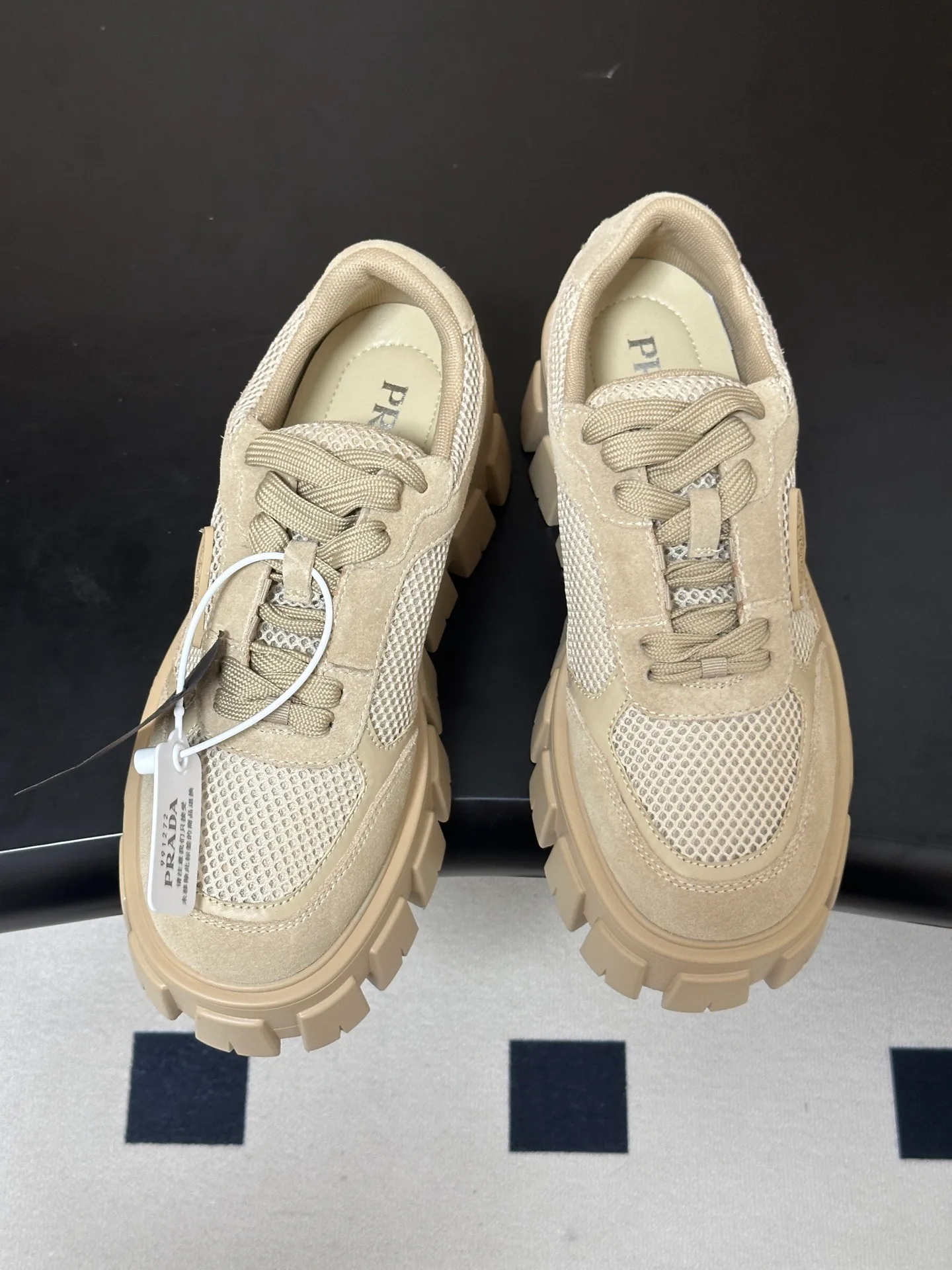 Кроссовки Женские Prada 18049585