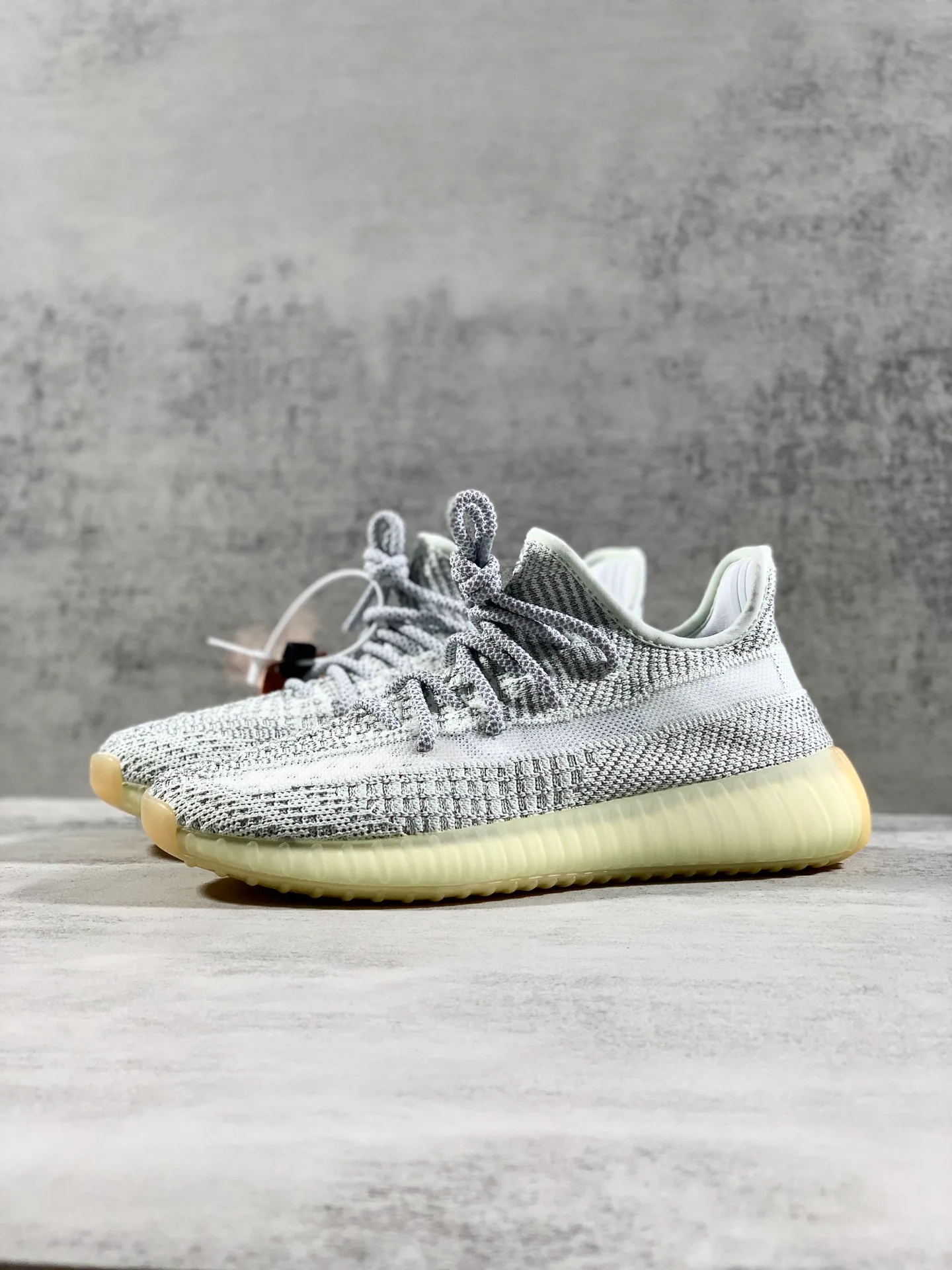 Кроссовки Женские Yeezy 29599