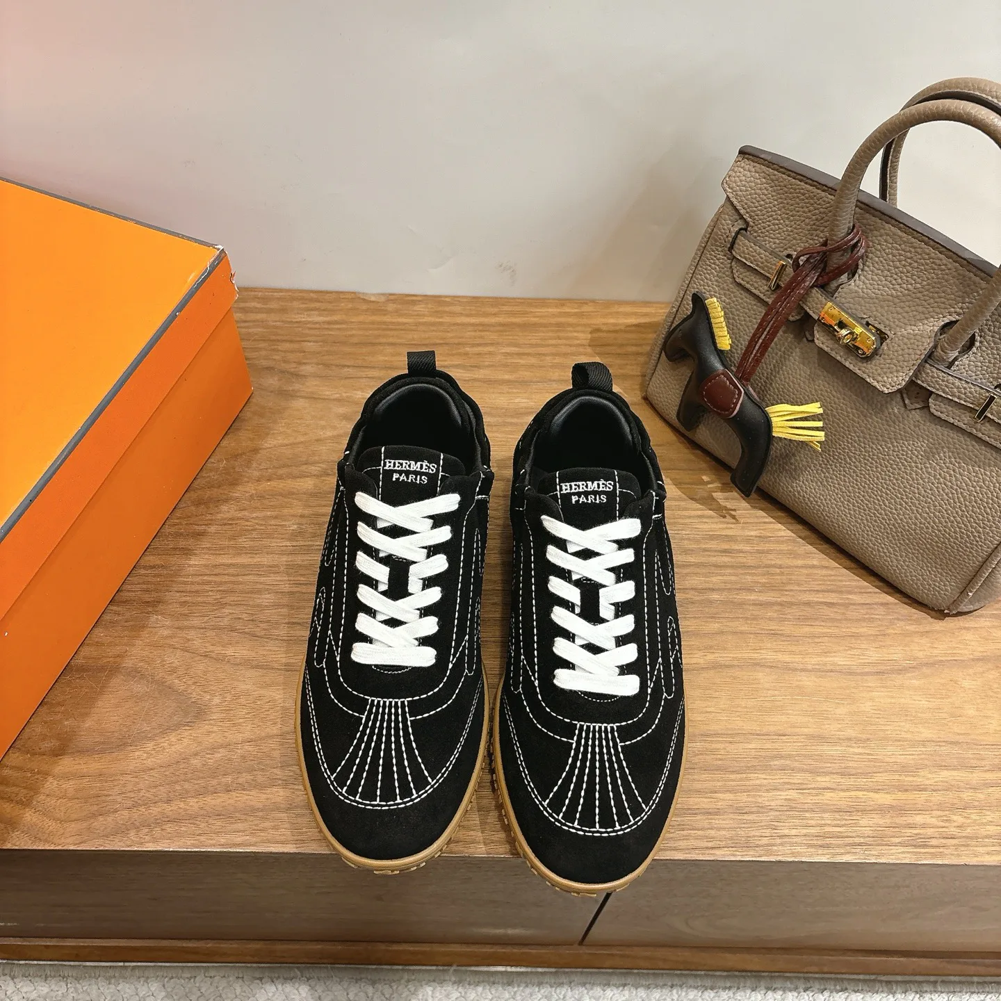 Кроссовки Женские Hermes 11891957