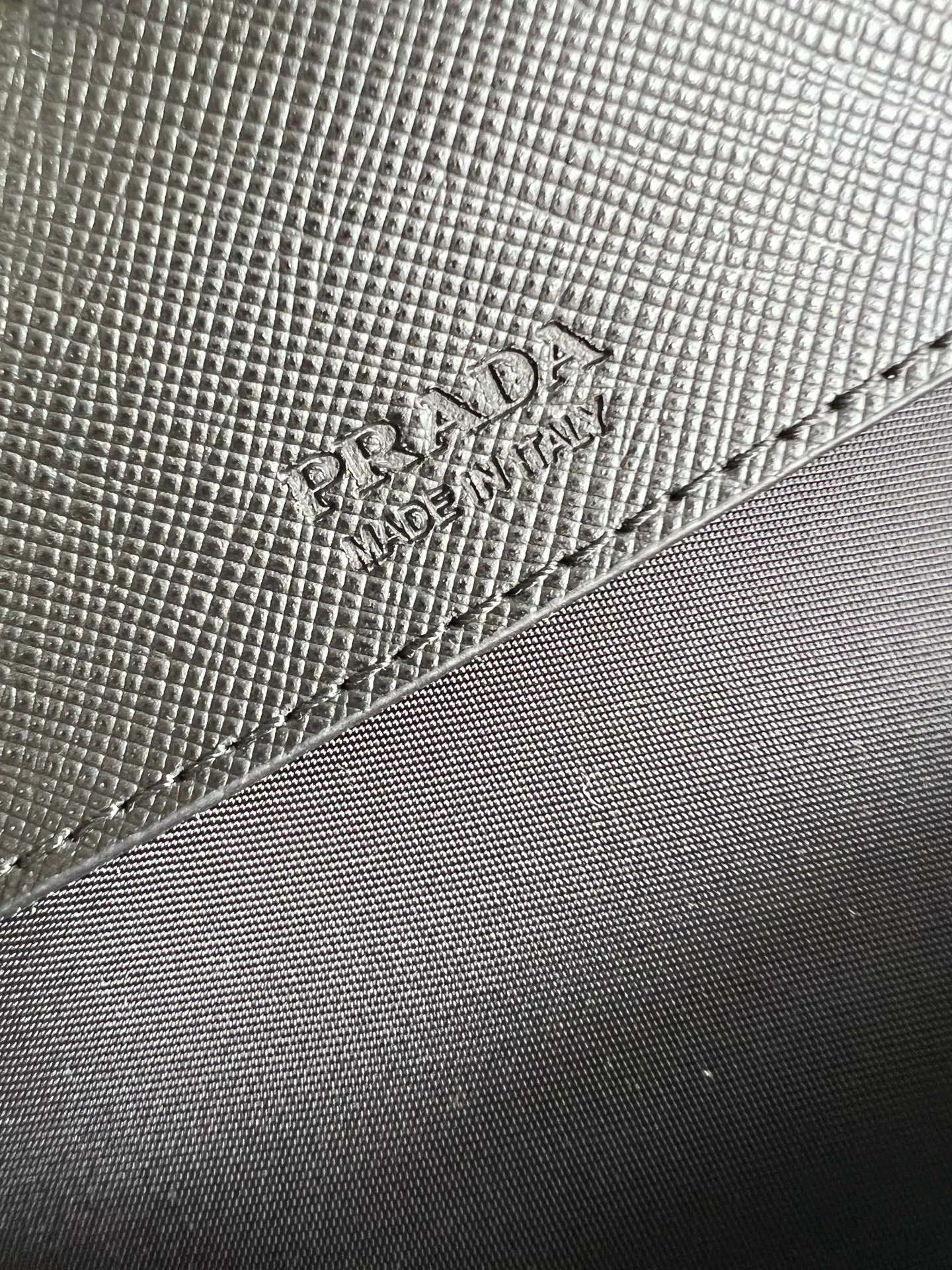 Сумки На Ремне Женские Prada 17999853