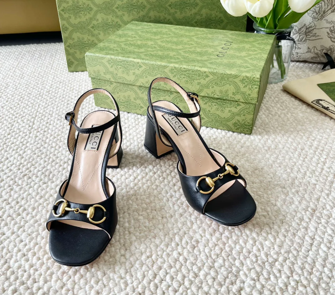Босоножки Женские Gucci 17614715