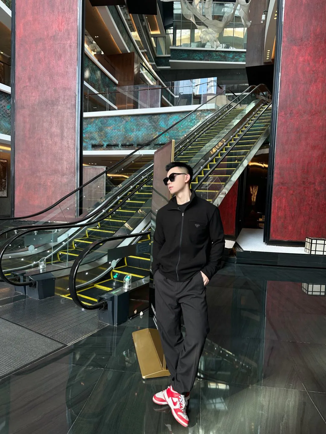 Куртки И Пуховики Мужские Prada 8973505