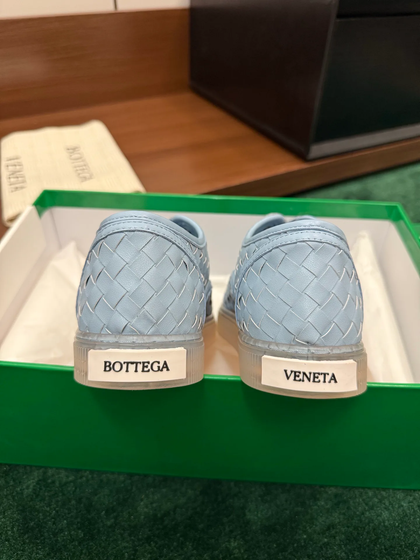 Кроссовки Женские Bottega Veneta 17386185