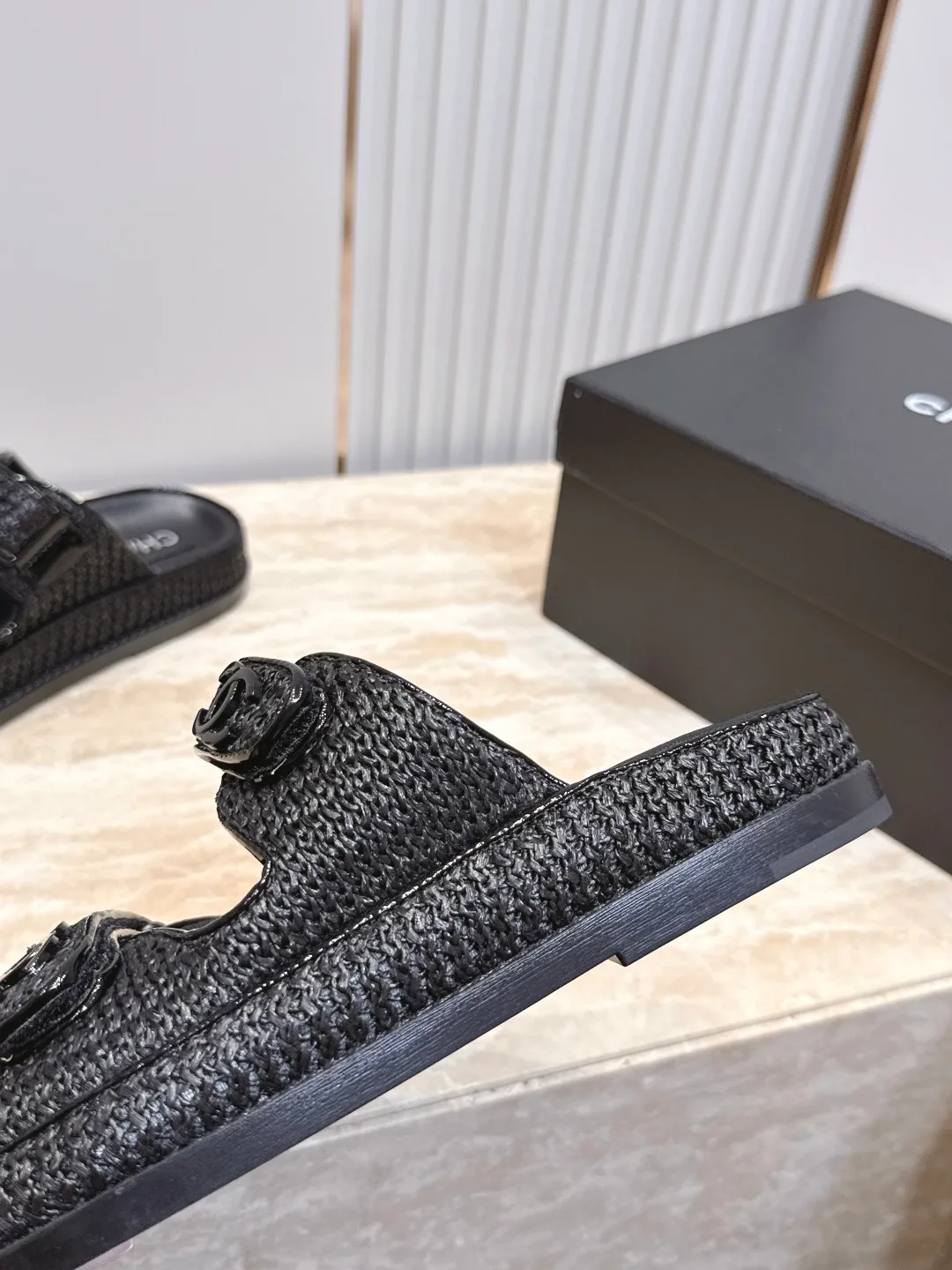 Шлепанцы Женские Chanel 17336038
