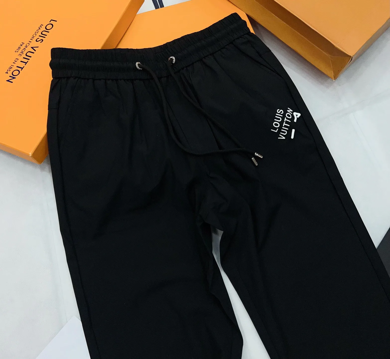 Брюки Мужские Louis Vuitton 12729699