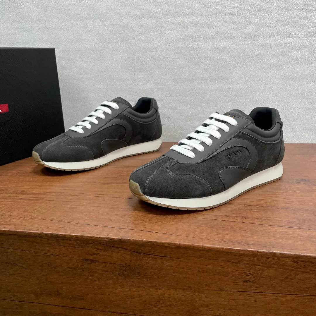 Кроссовки Мужские Prada 11426382