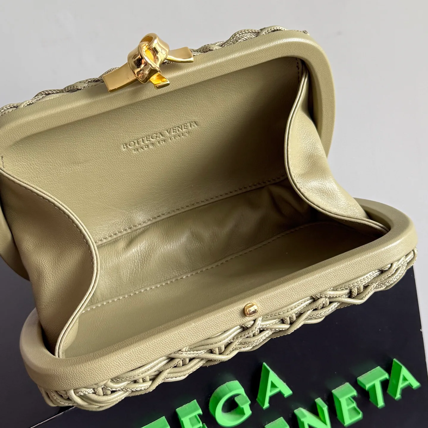 Клатчи Женские Bottega Veneta 18849365