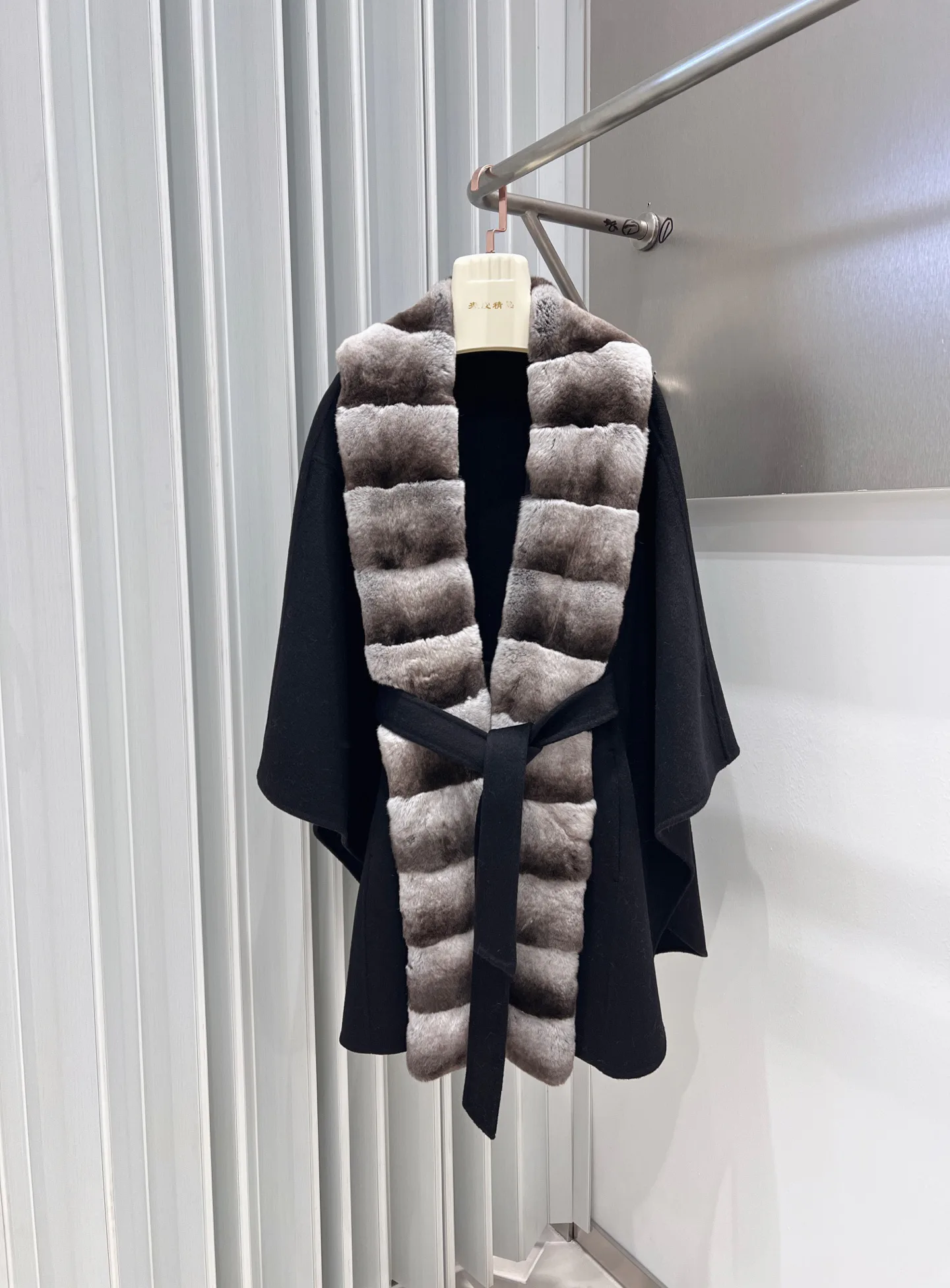 Пальто Женские Loro Piana 18734827