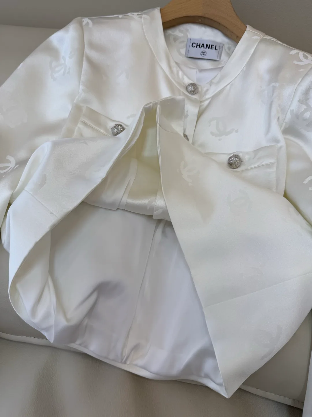 Жакеты Женские Chanel 10503317