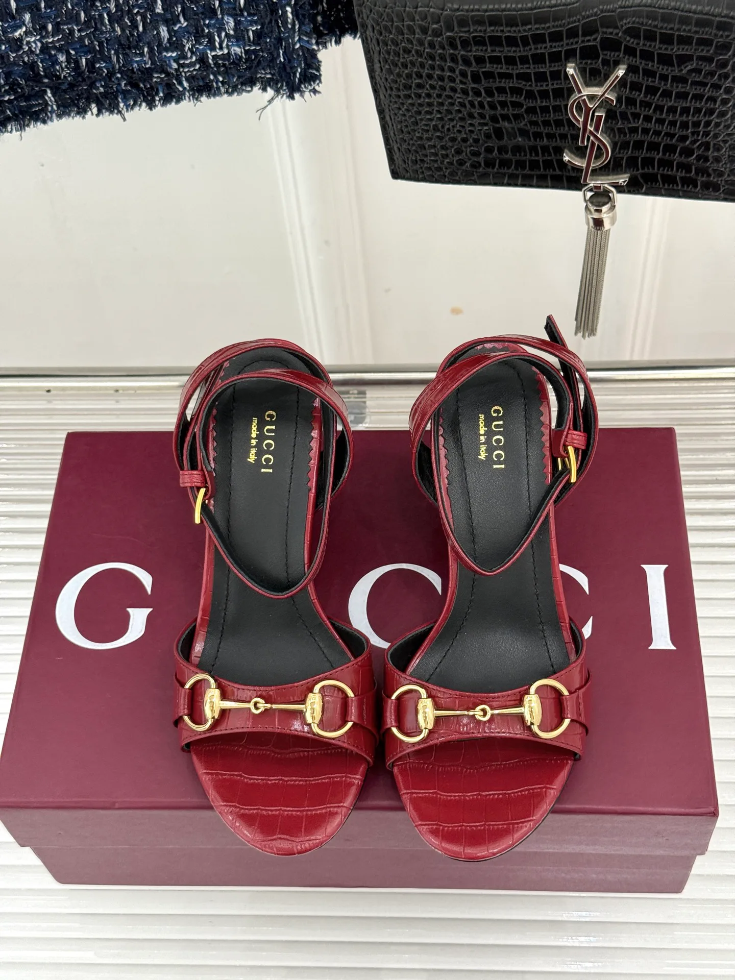 Босоножки Женские Gucci 18034505
