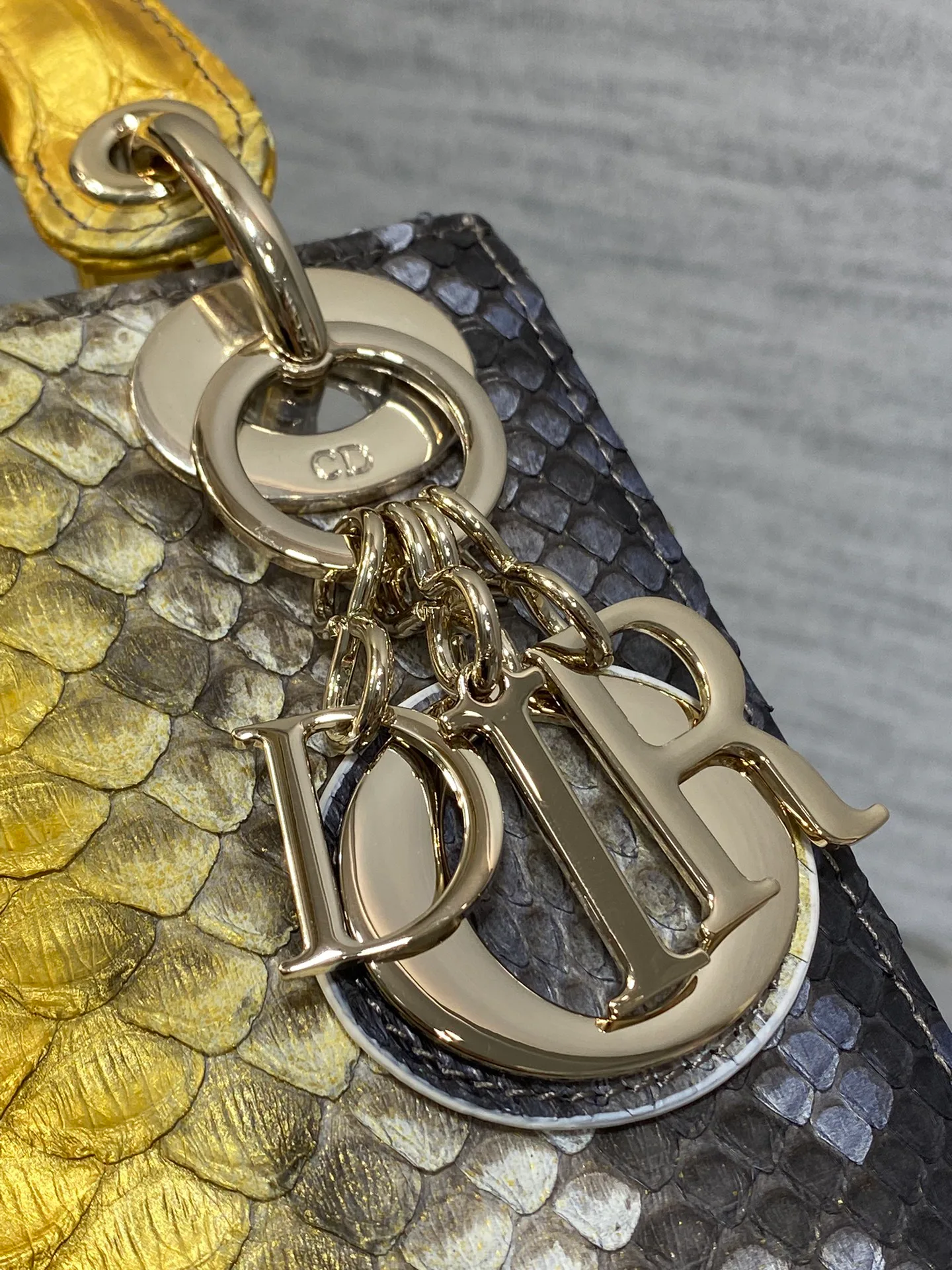 Классические Сумки Женские Christian Dior 11581736