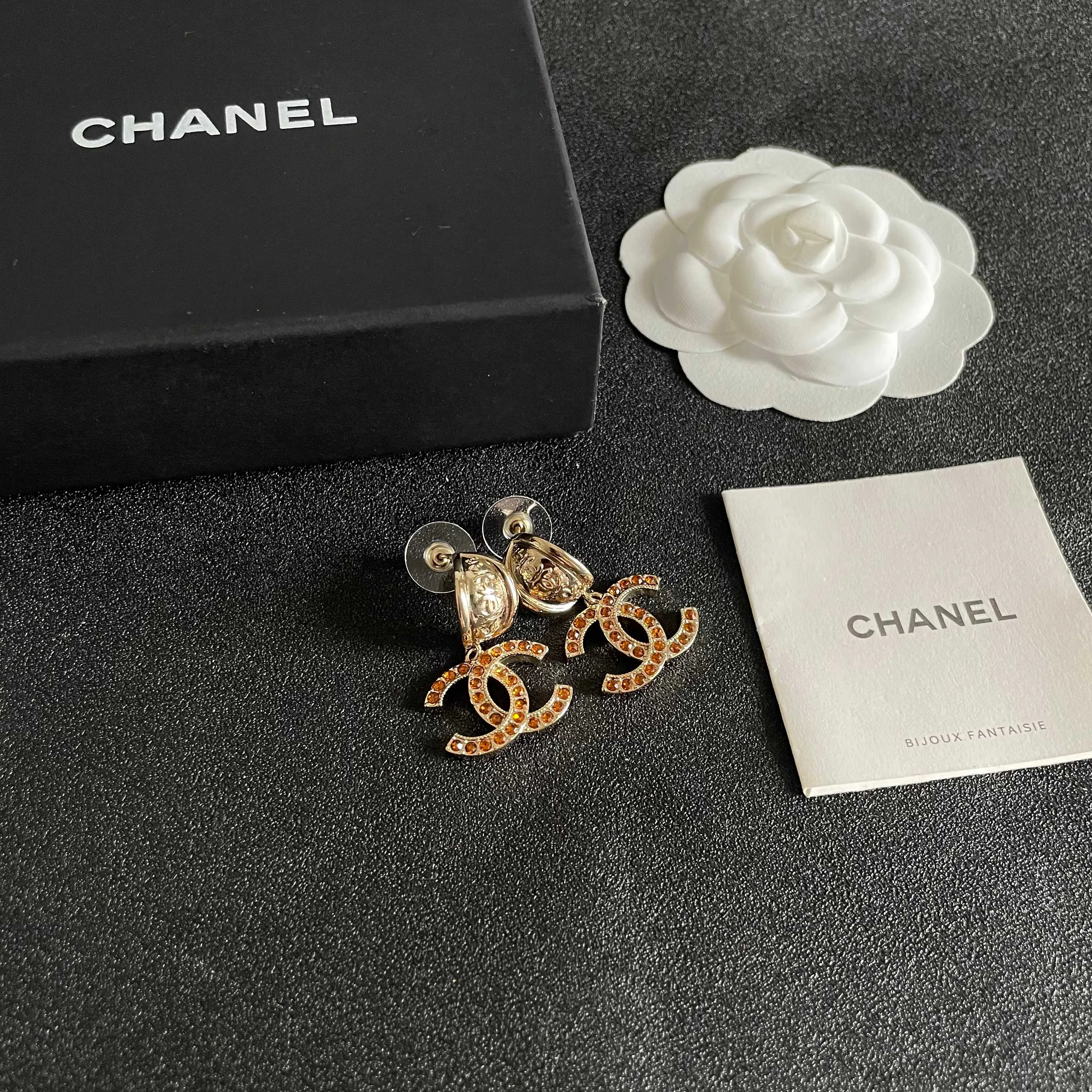Бижутерия Chanel 91345