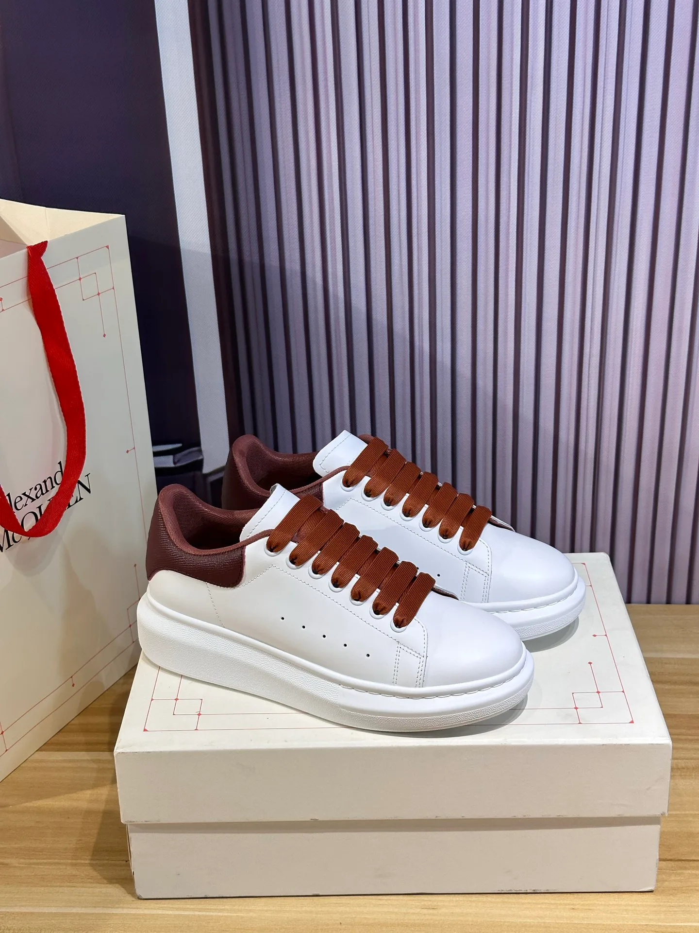 Кроссовки Женские Alexander Mcqueen 3470449