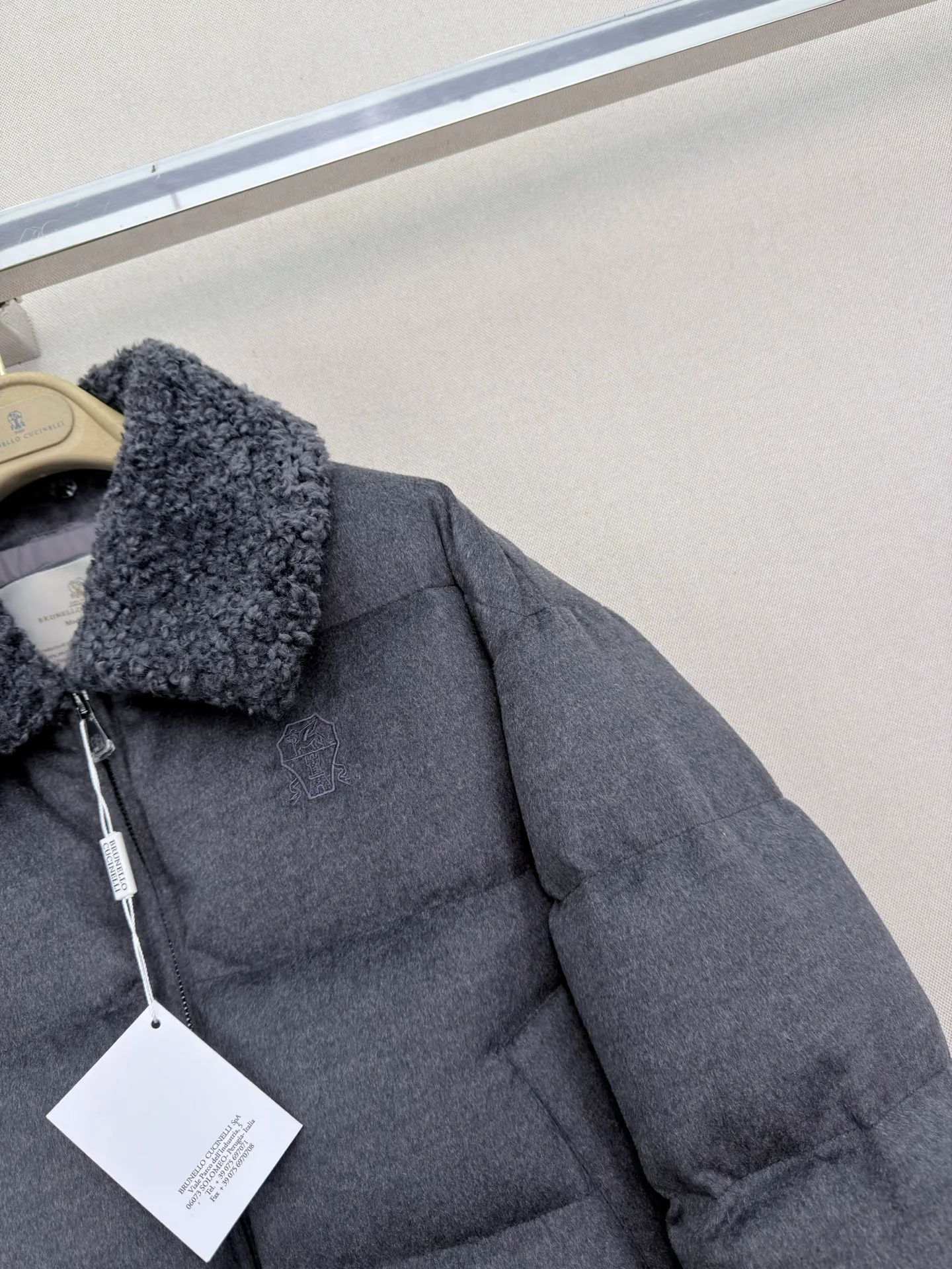 Куртки И Пуховики Женские Brunello Cucinelli 18185771