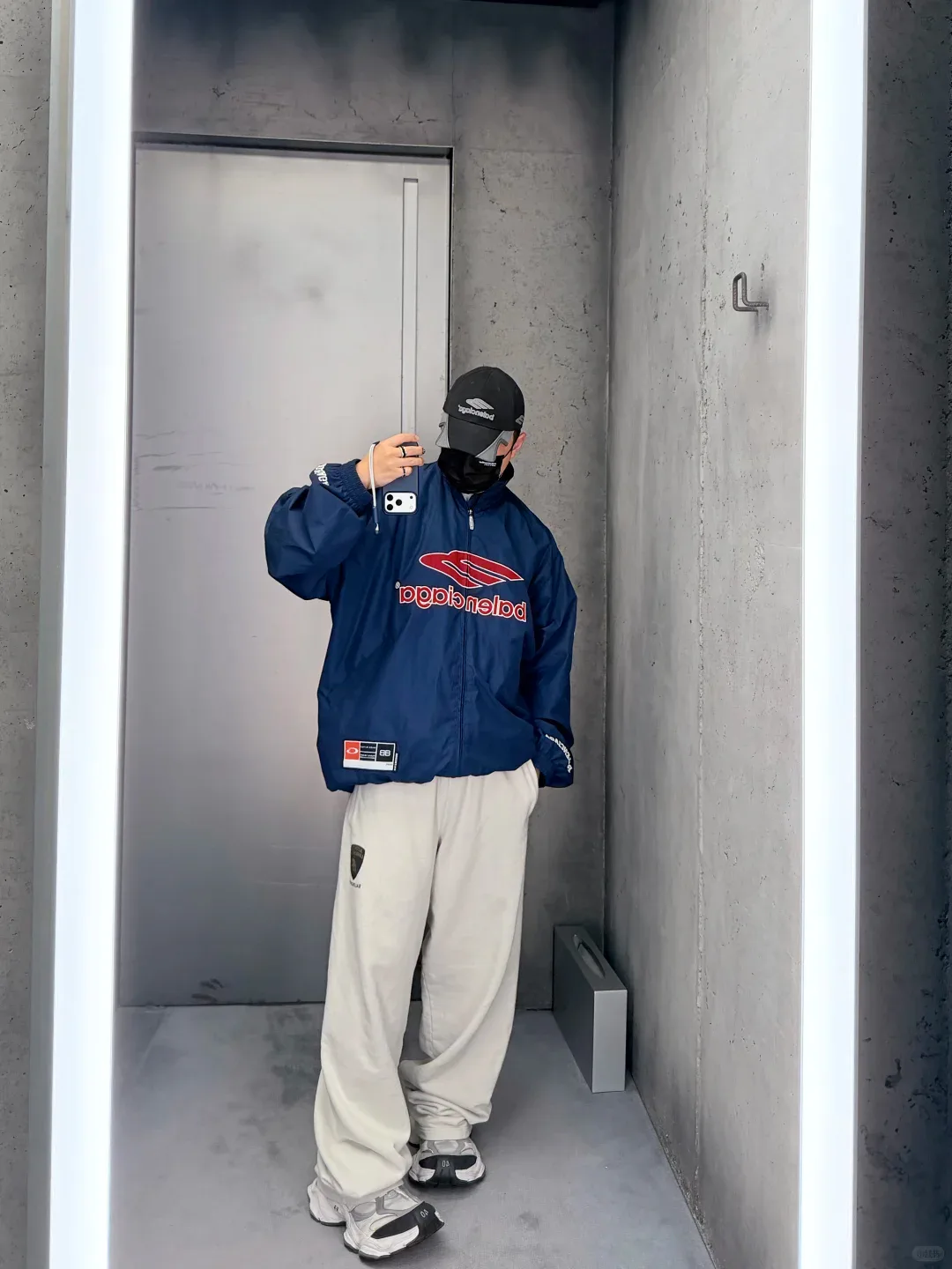 Куртки И Пуховики Мужские Balenciaga 11131847