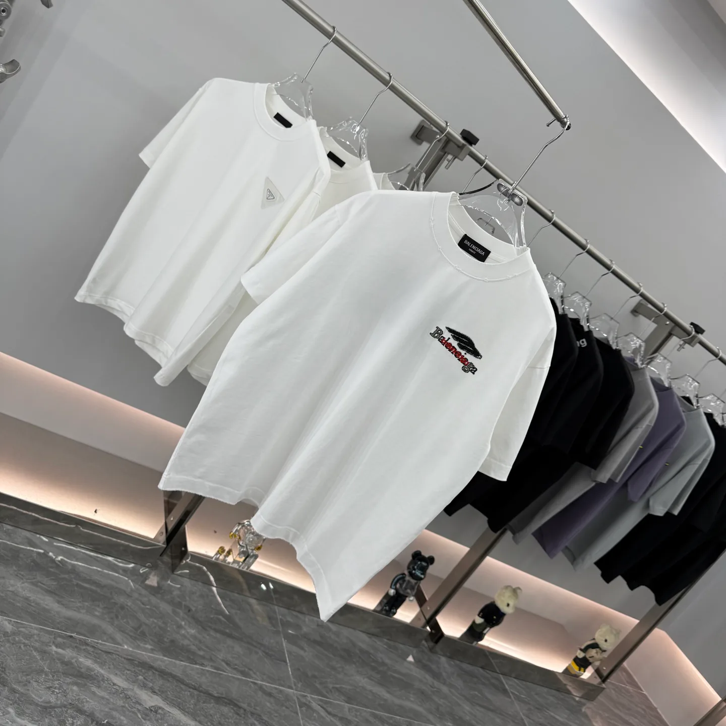 Футболки Женские Balenciaga 10018324