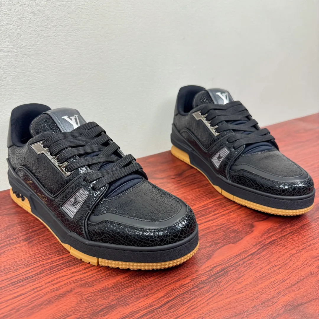 Кроссовки Мужские Louis Vuitton 4542360