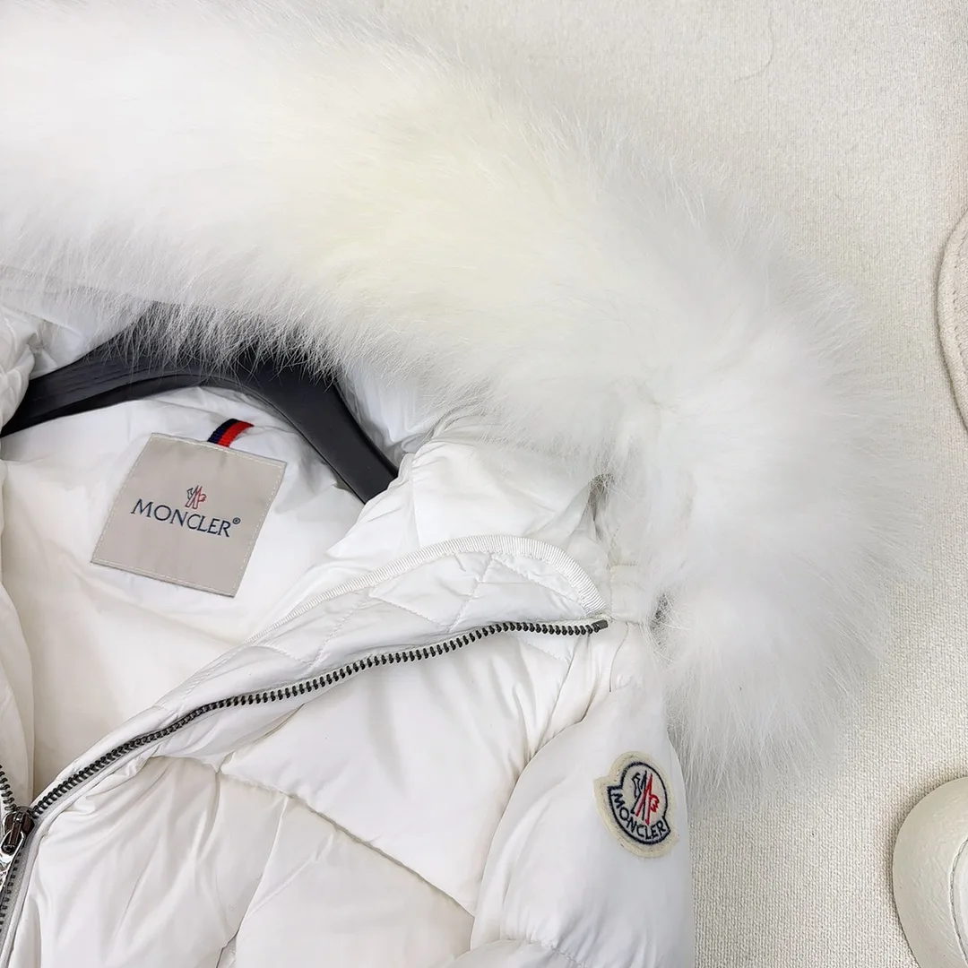 Куртки И Пуховики Женские Moncler 19406687