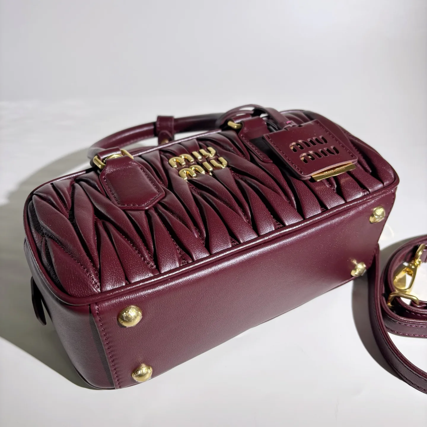 Классические Сумки Женские Miu Miu 12676007