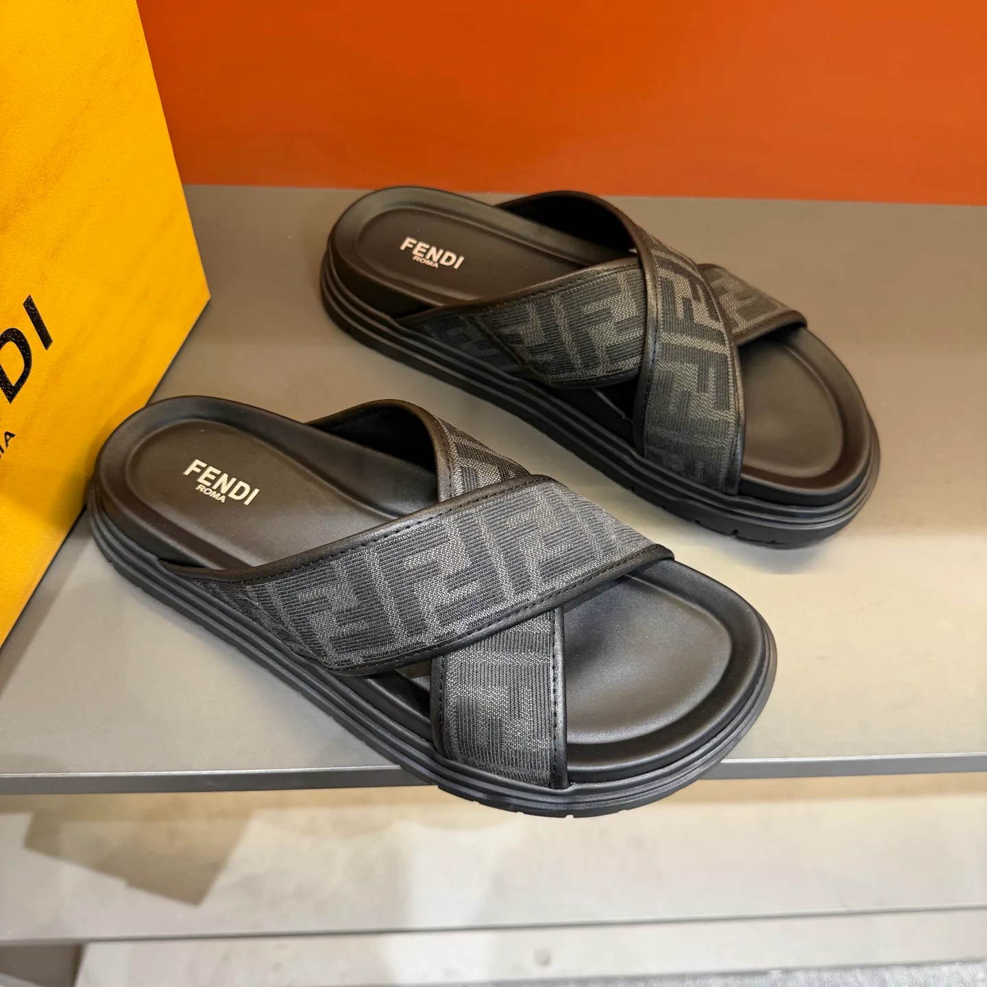 Сандалии Мужские Fendi 9737056