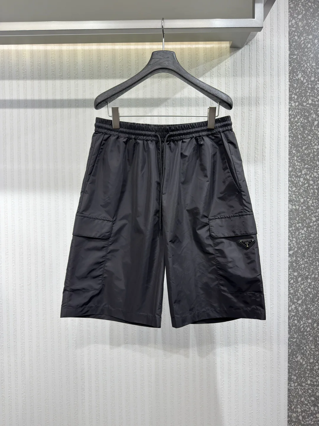 Шорты Мужские Prada 13139500