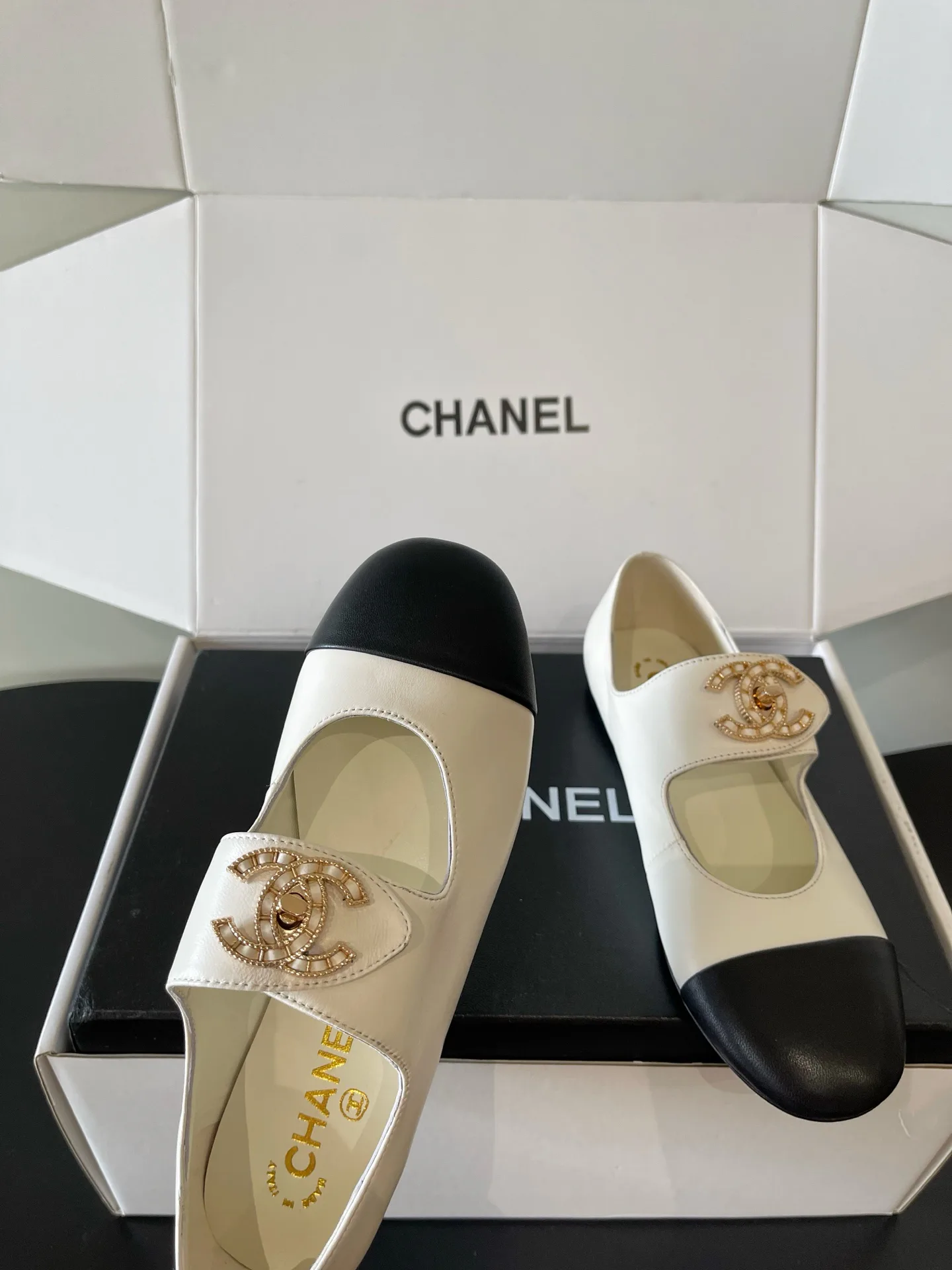 Туфли Женские Chanel 18234970