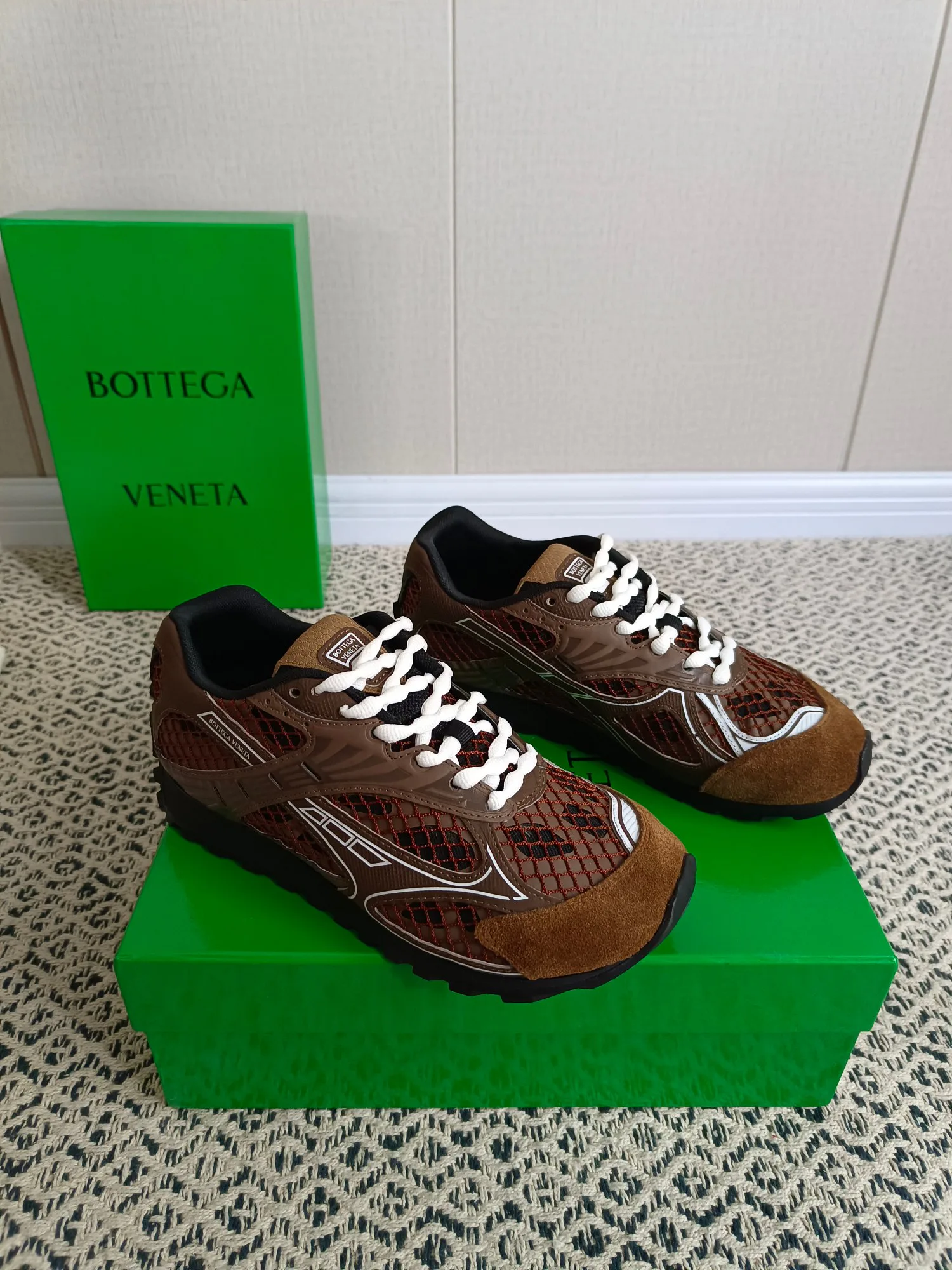 Кроссовки Женские Bottega Veneta 18273982