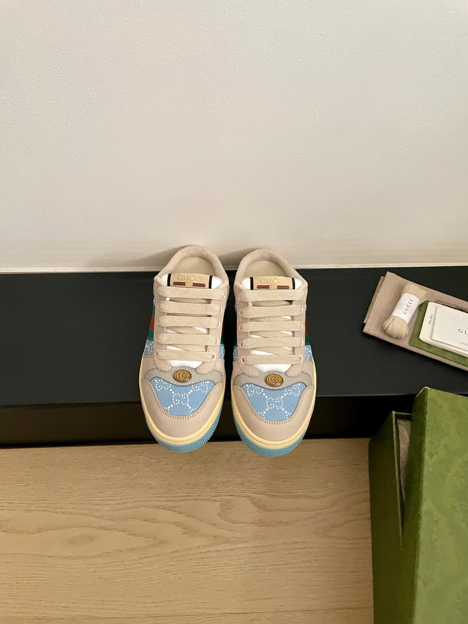 Кроссовки Женские Gucci 11677141