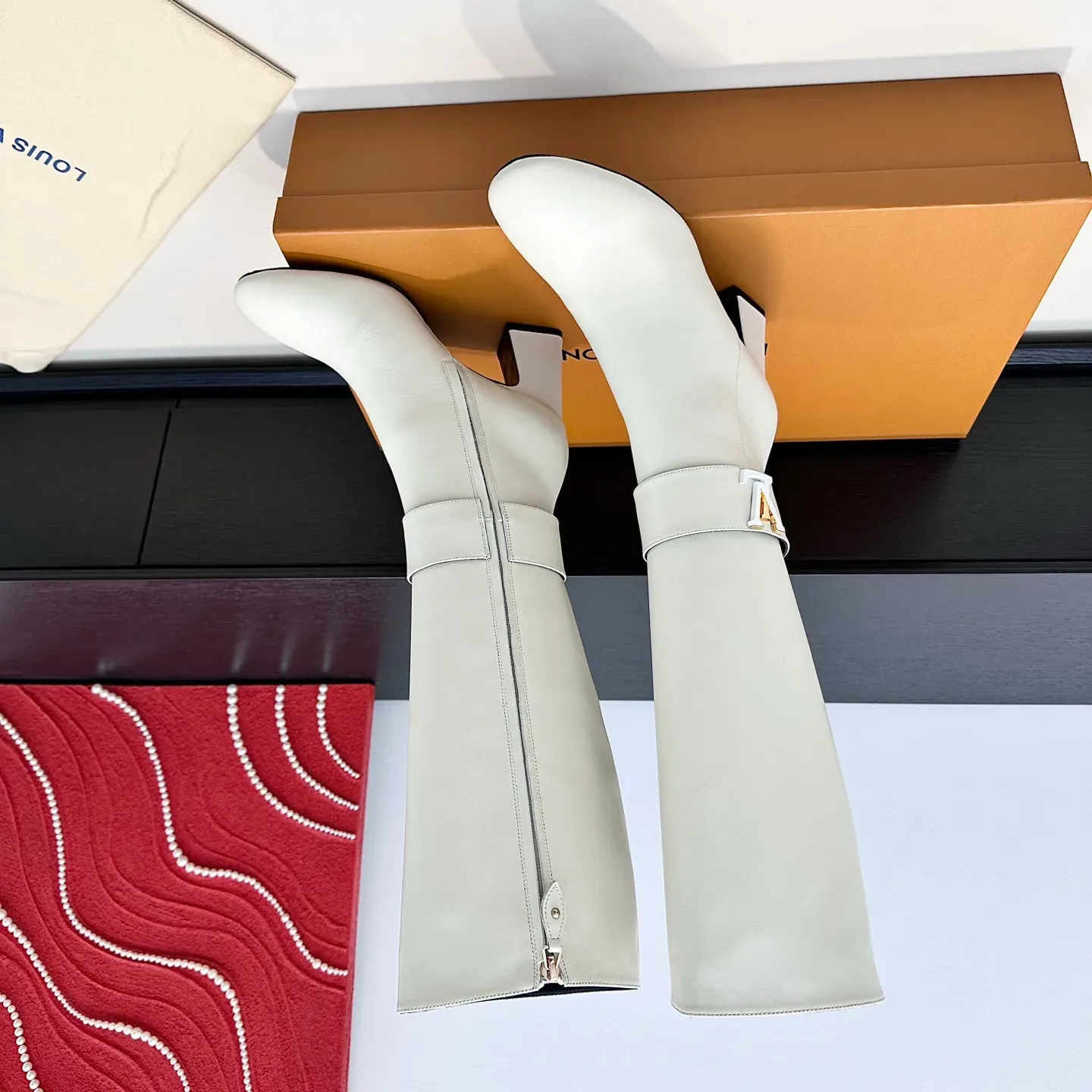 Сапоги Женские Louis Vuitton 582375