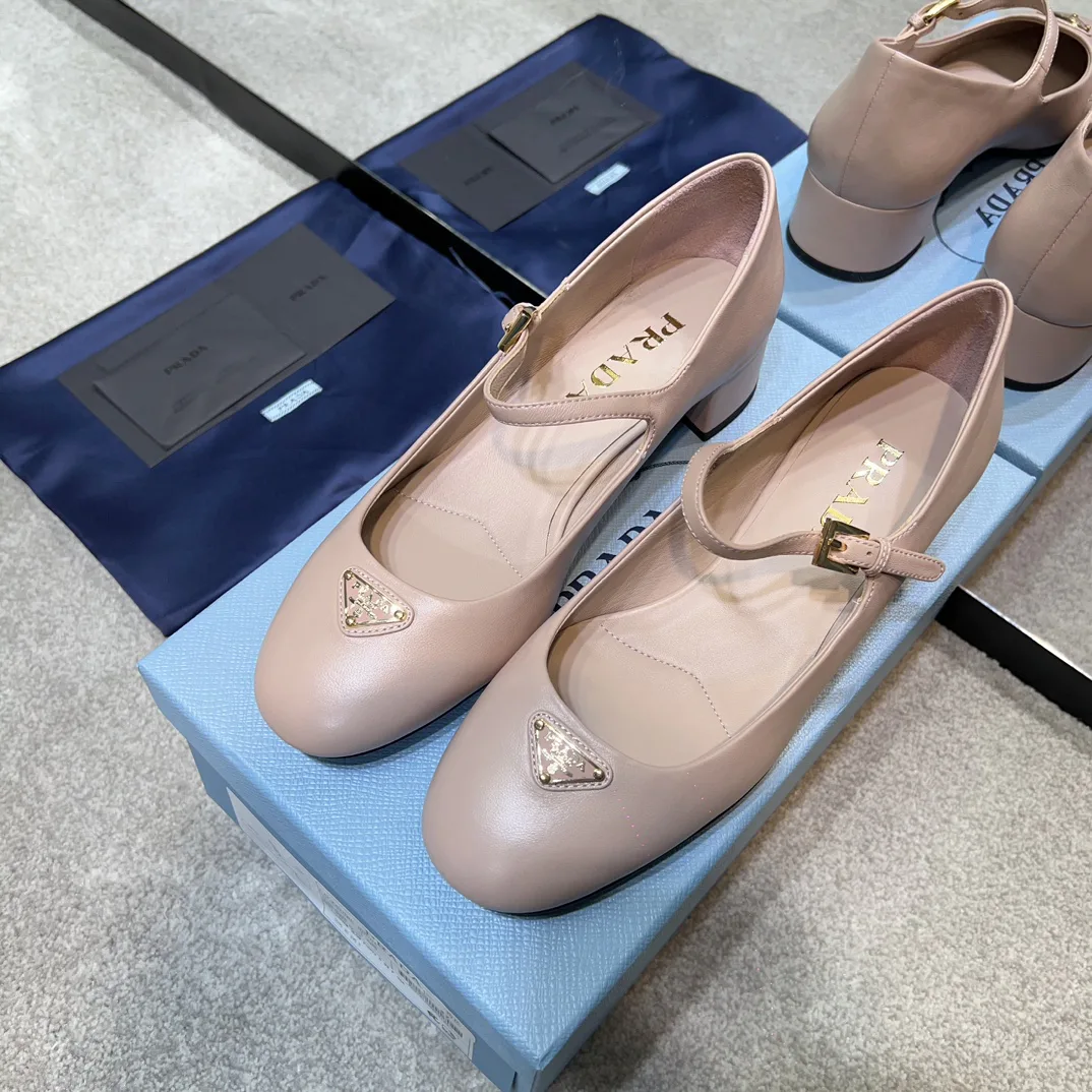 Туфли Женские Prada 11420078