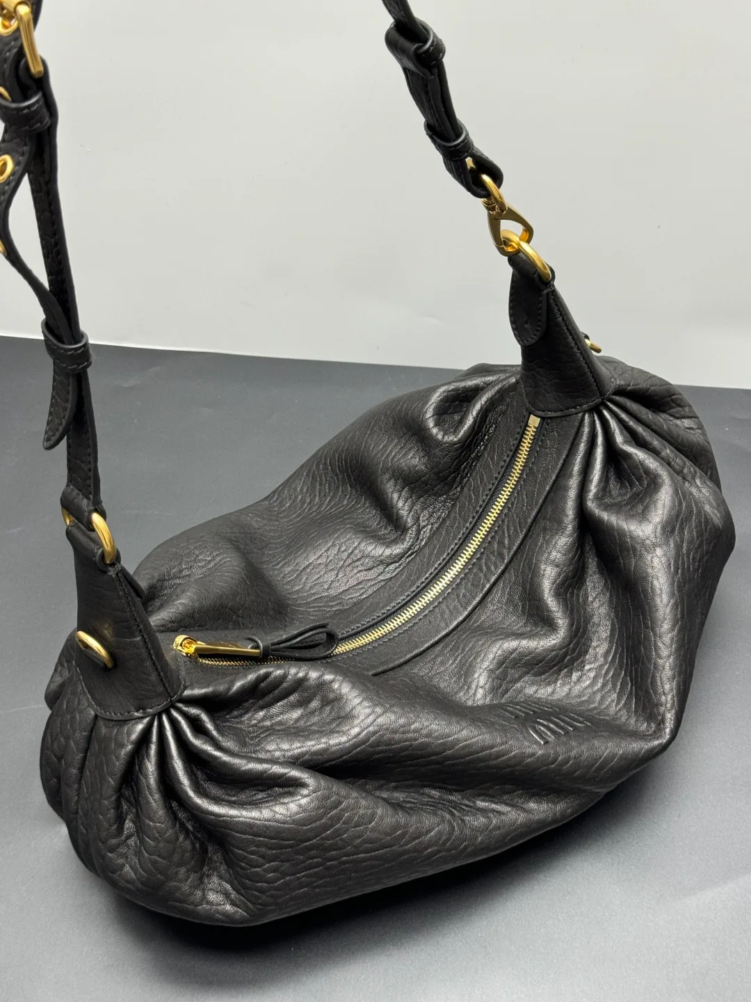 Классические Сумки Женские Miu Miu 11667445