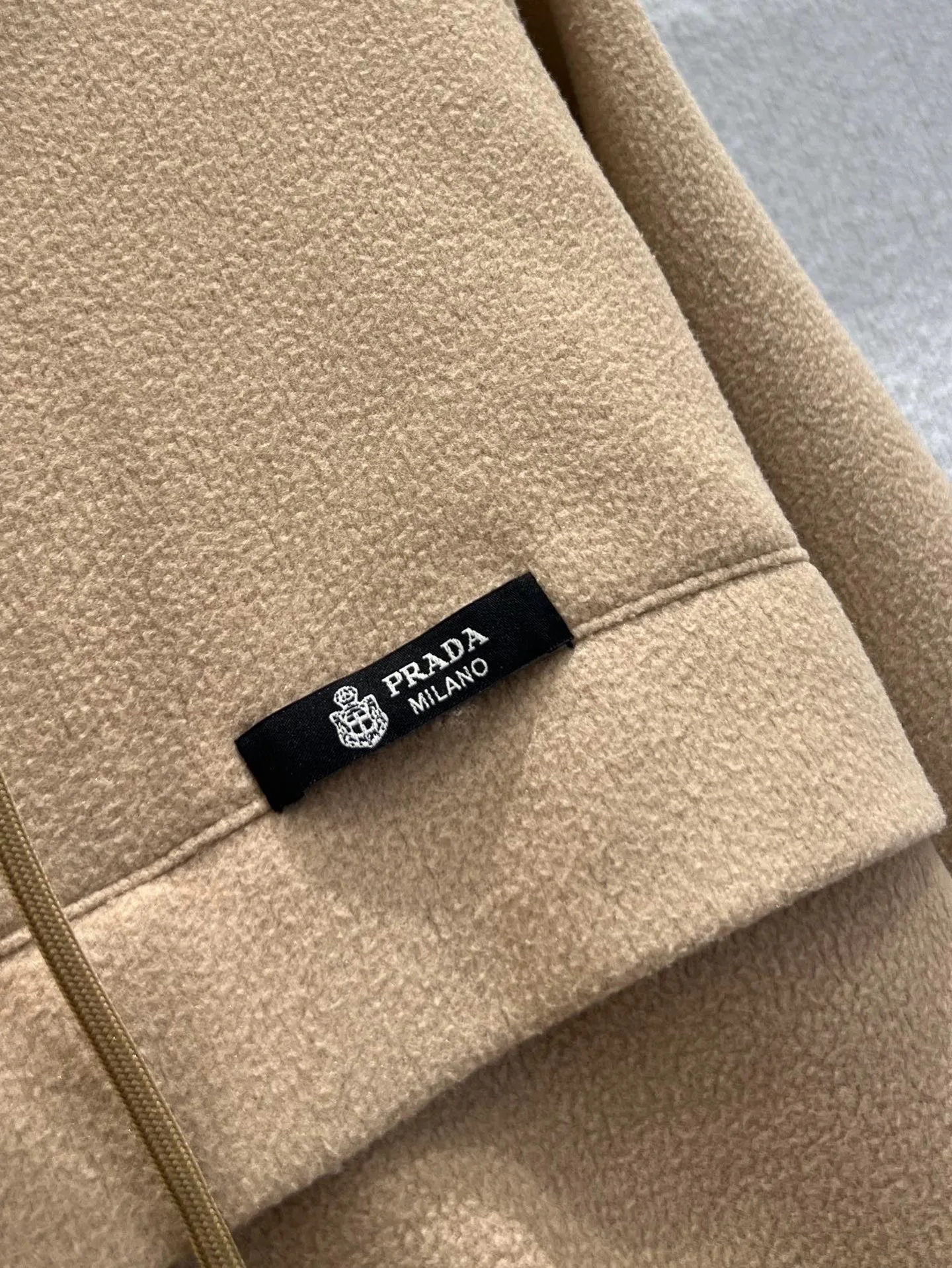 Куртки И Пуховики Женские Prada 18141085