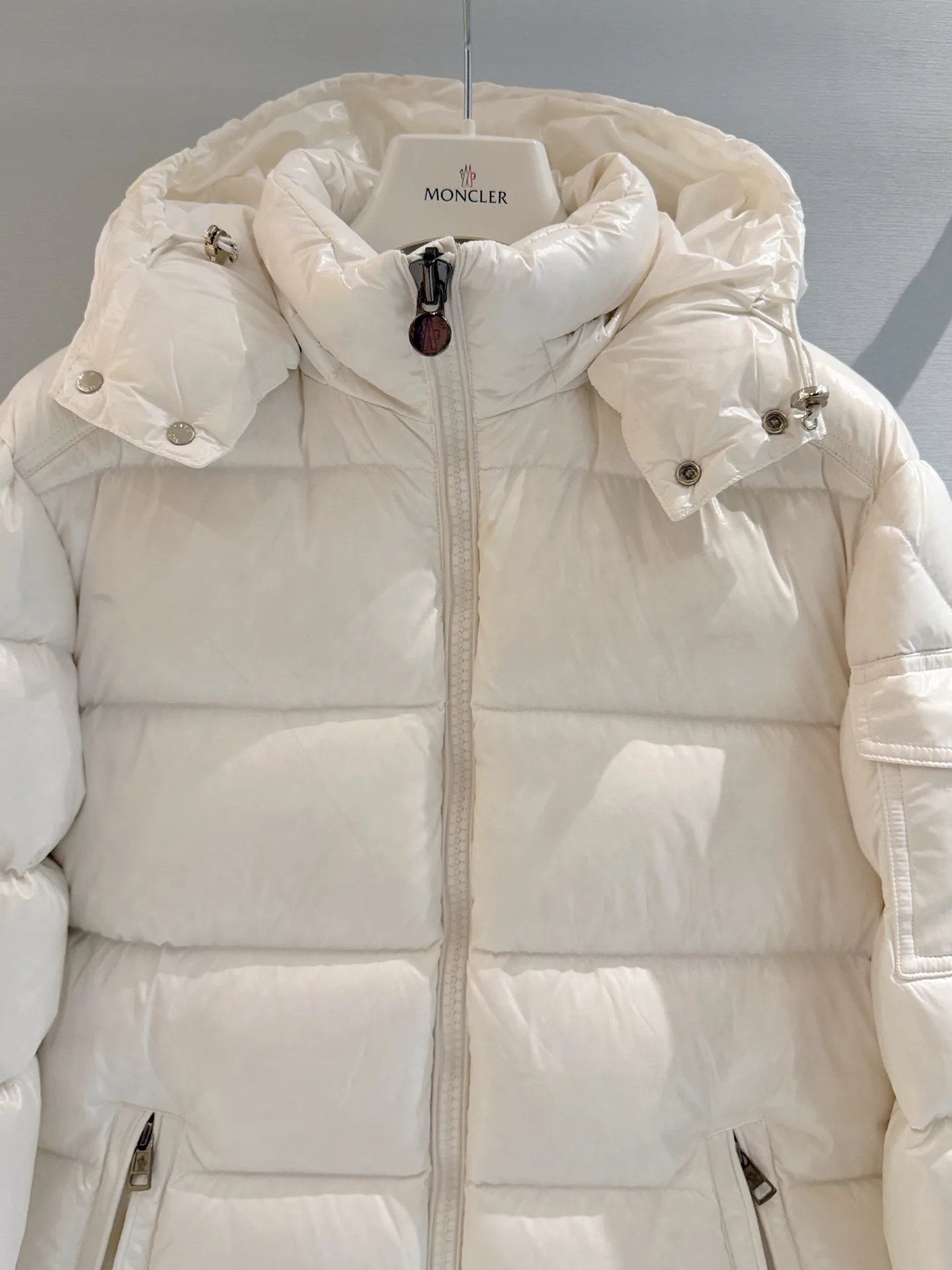 Куртки И Пуховики Женские Moncler 19101104