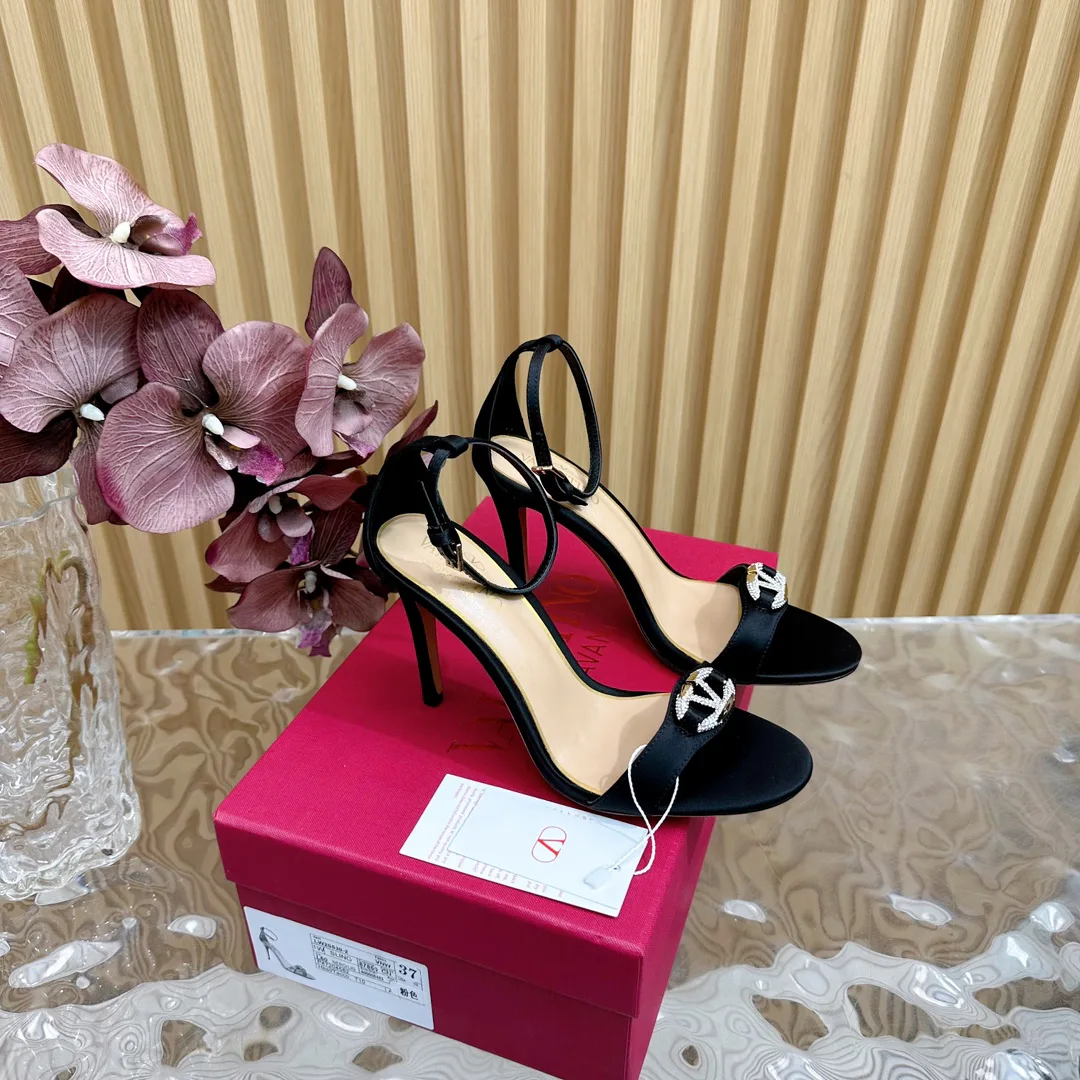 Босоножки Женские Valentino 4292