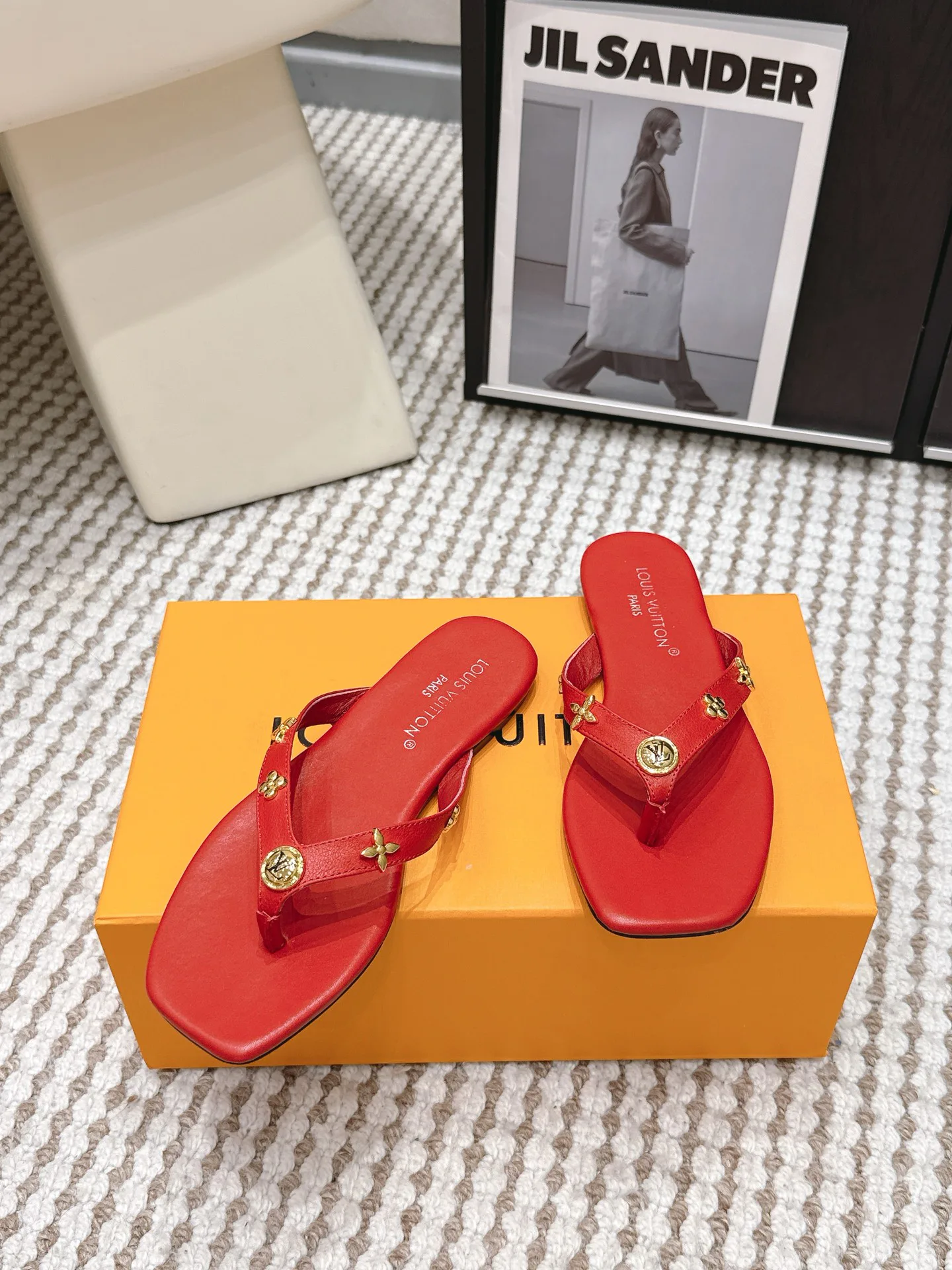 Шлепанцы Женские Louis Vuitton 14555369