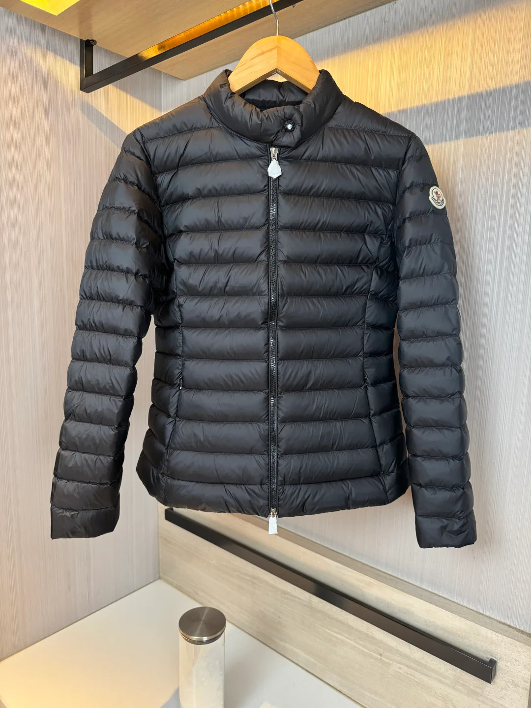 Куртки И Пуховики Женские Moncler 19074365