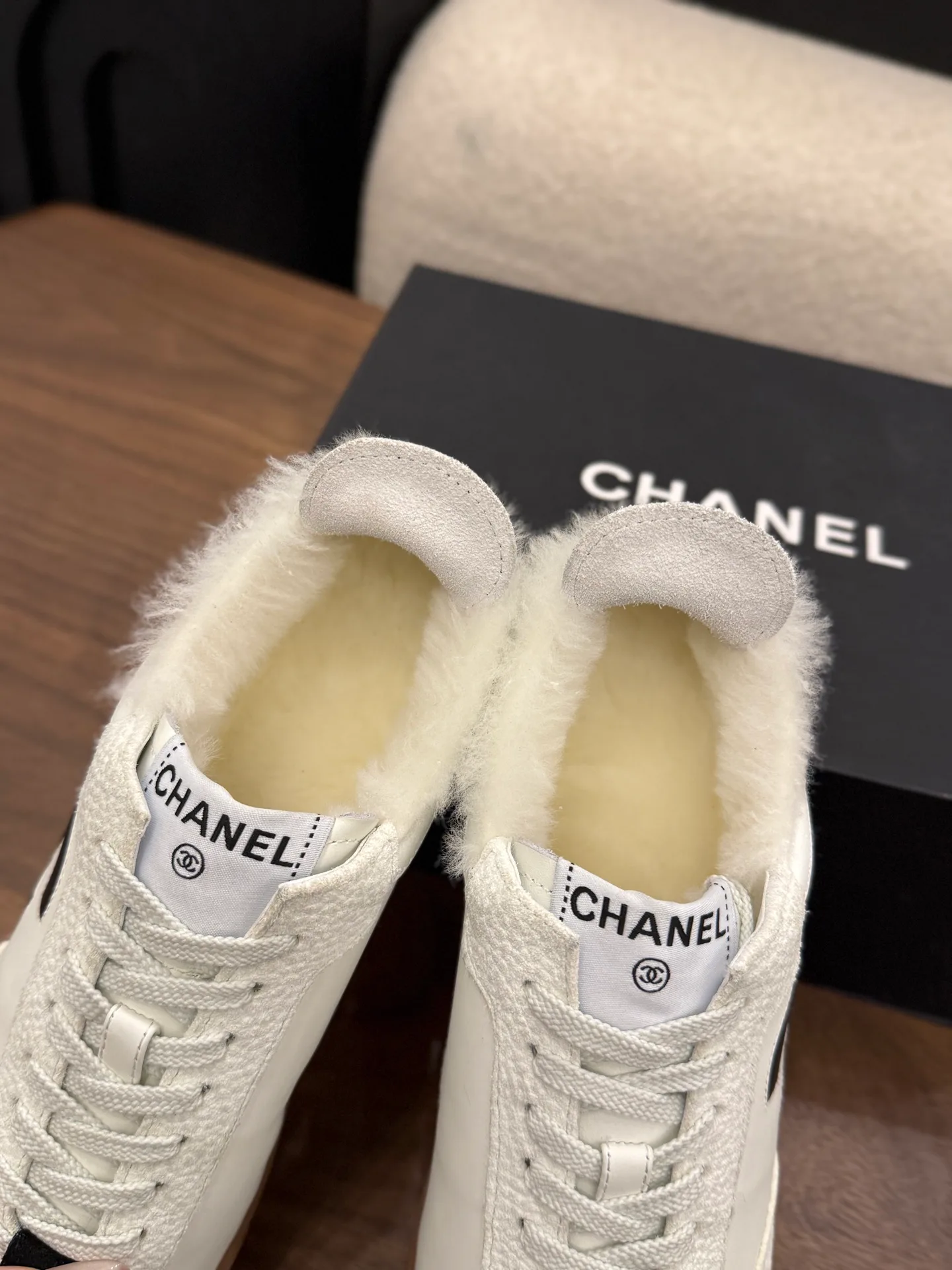 Кроссовки Женские Chanel 19097483