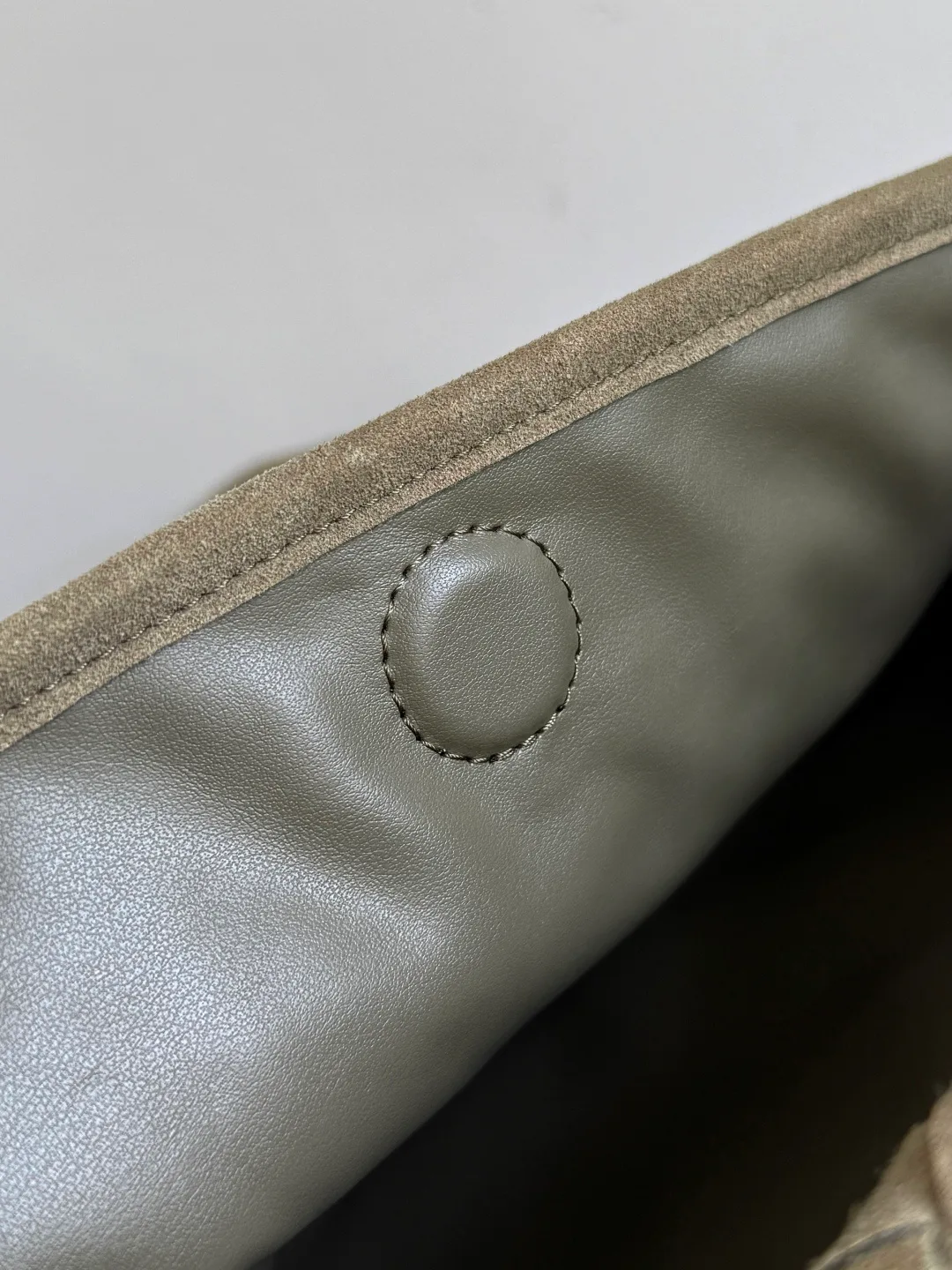 Классические Сумки Женские Bottega Veneta 17804052