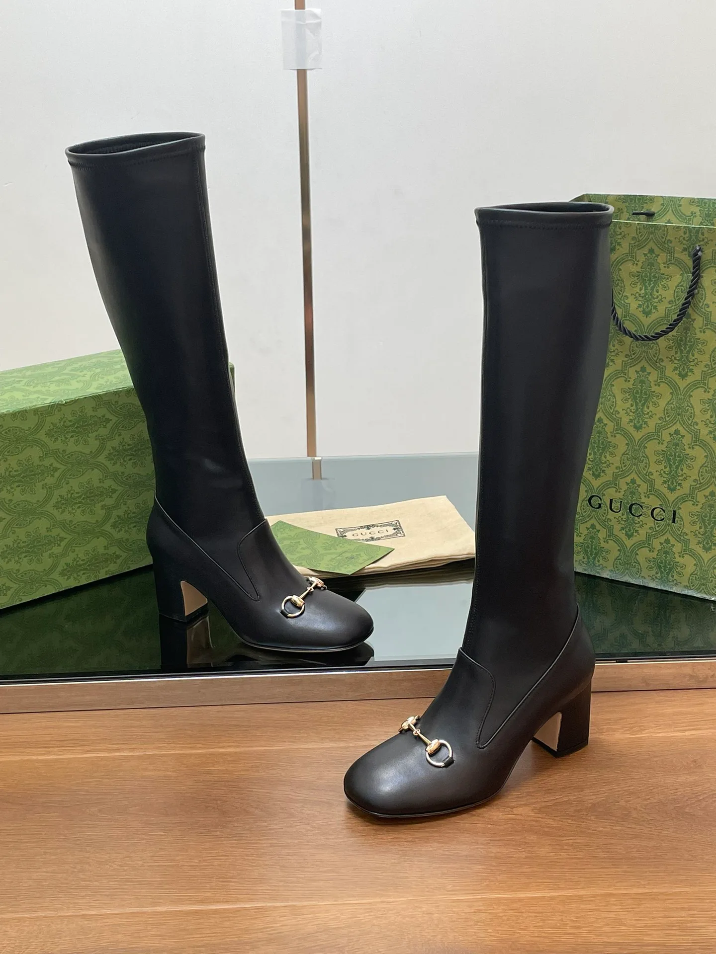 Сапоги Женские Gucci 18083280