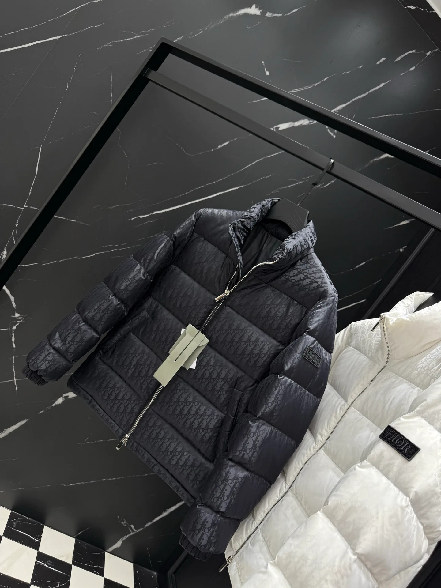 Куртки И Пуховики Женские Christian Dior 18129892