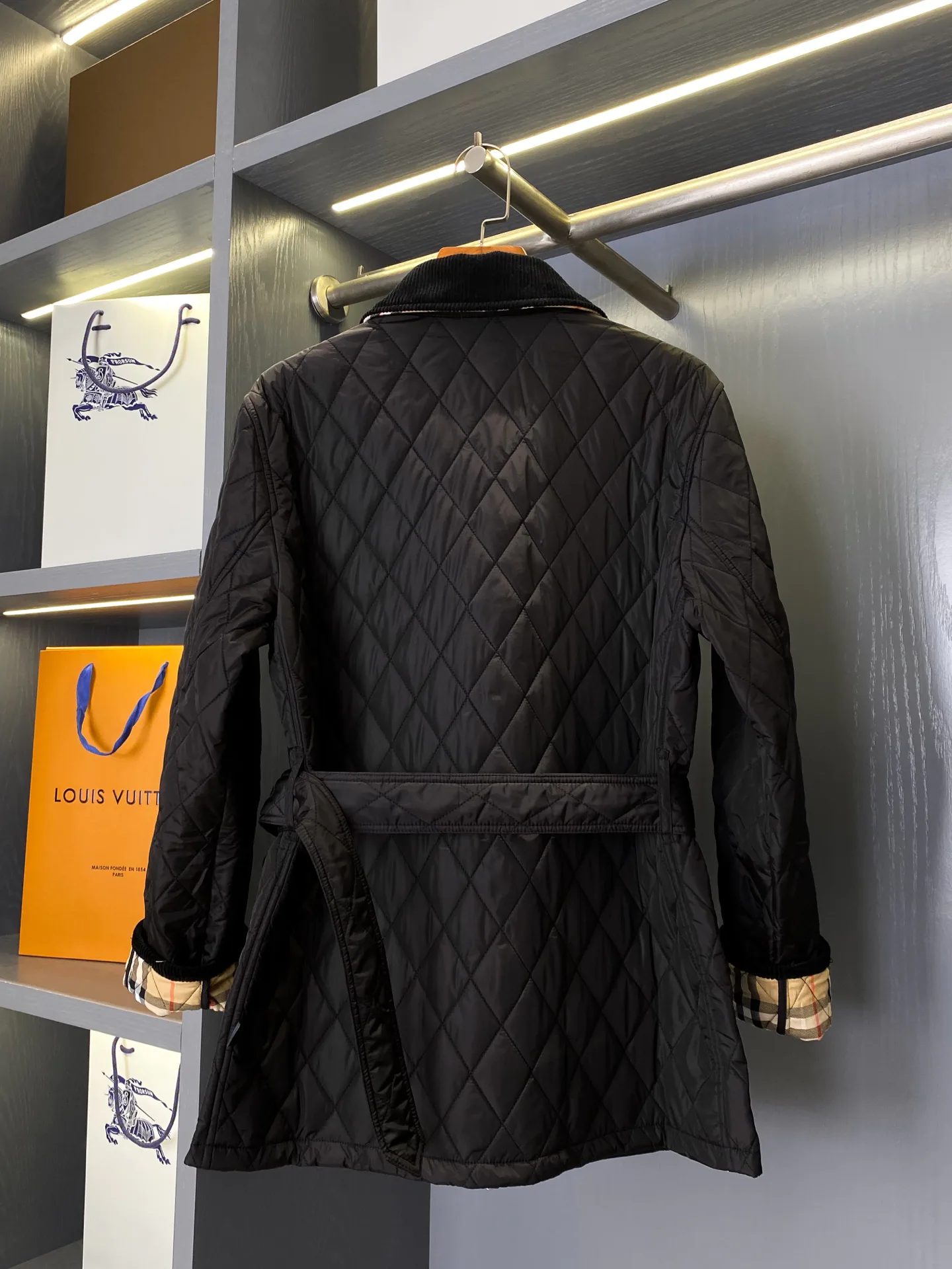 Куртки И Пуховики Женские Burberry 248296