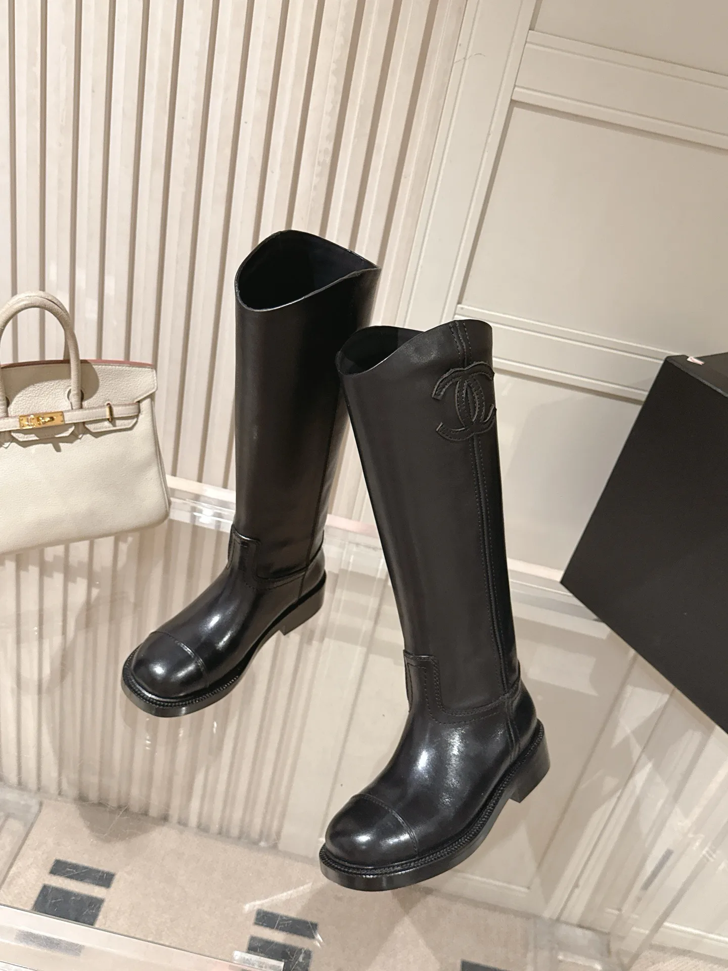 Сапоги Женские Chanel 17892583
