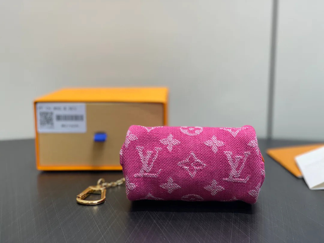 Клатчи Женские Louis Vuitton 11778114